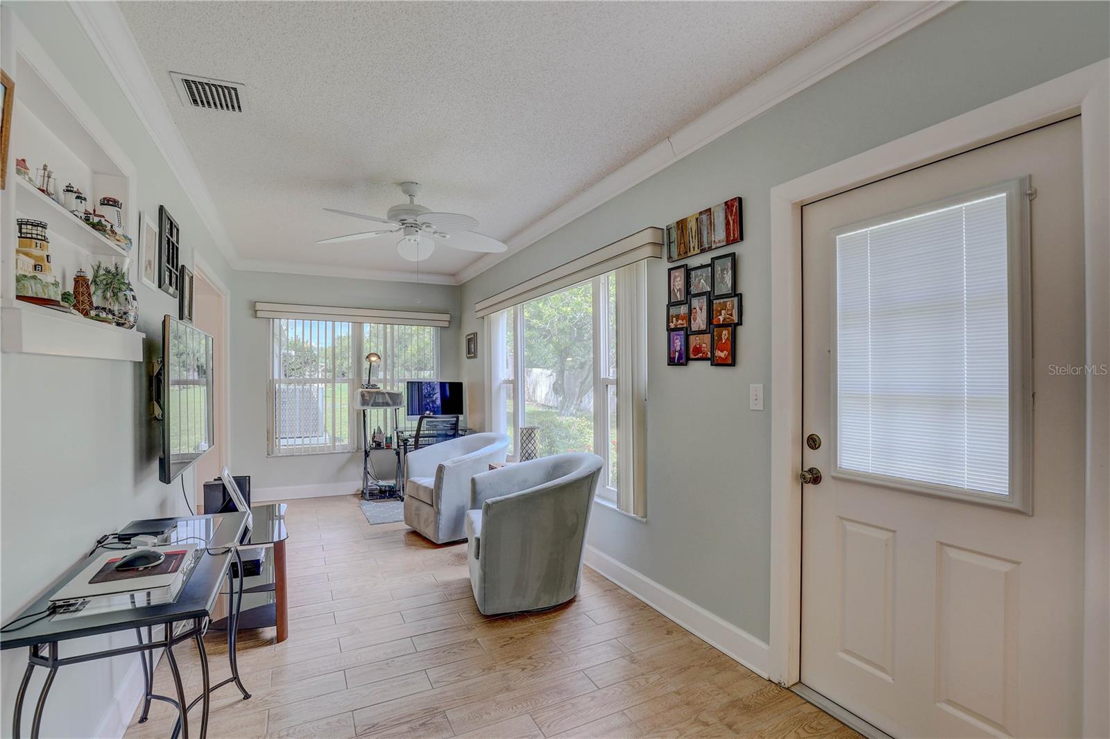 Image 19 of 53 For 8087 Annwood Road