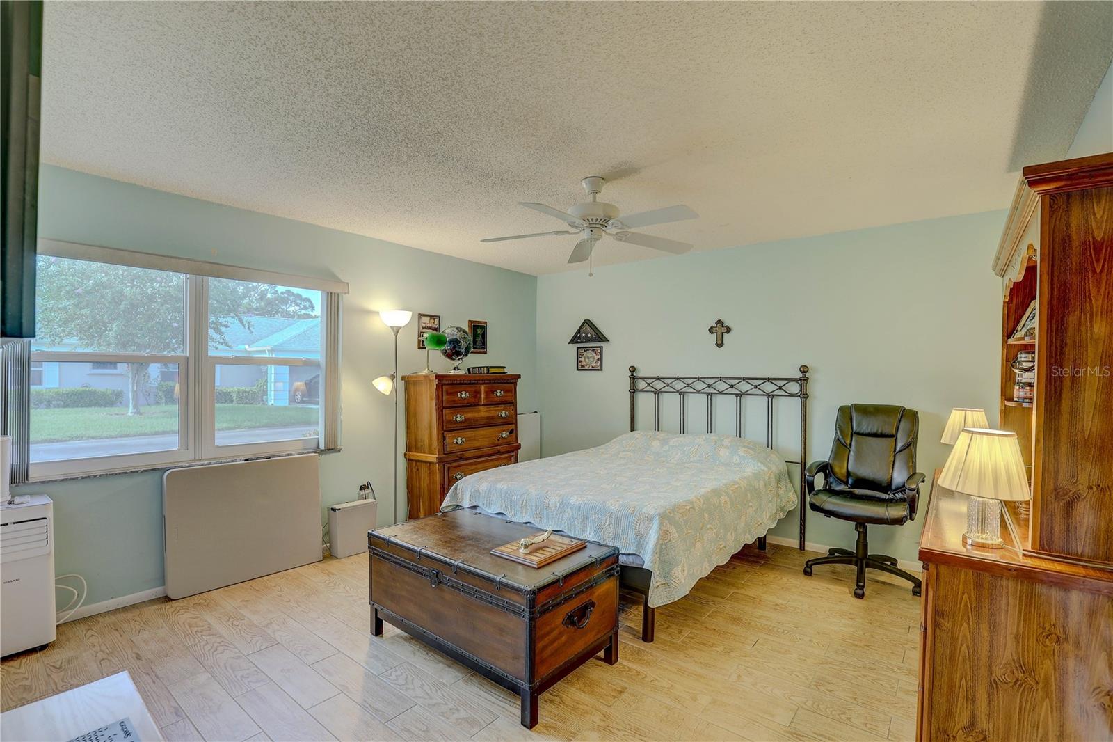 Image 21 of 53 For 8087 Annwood Road