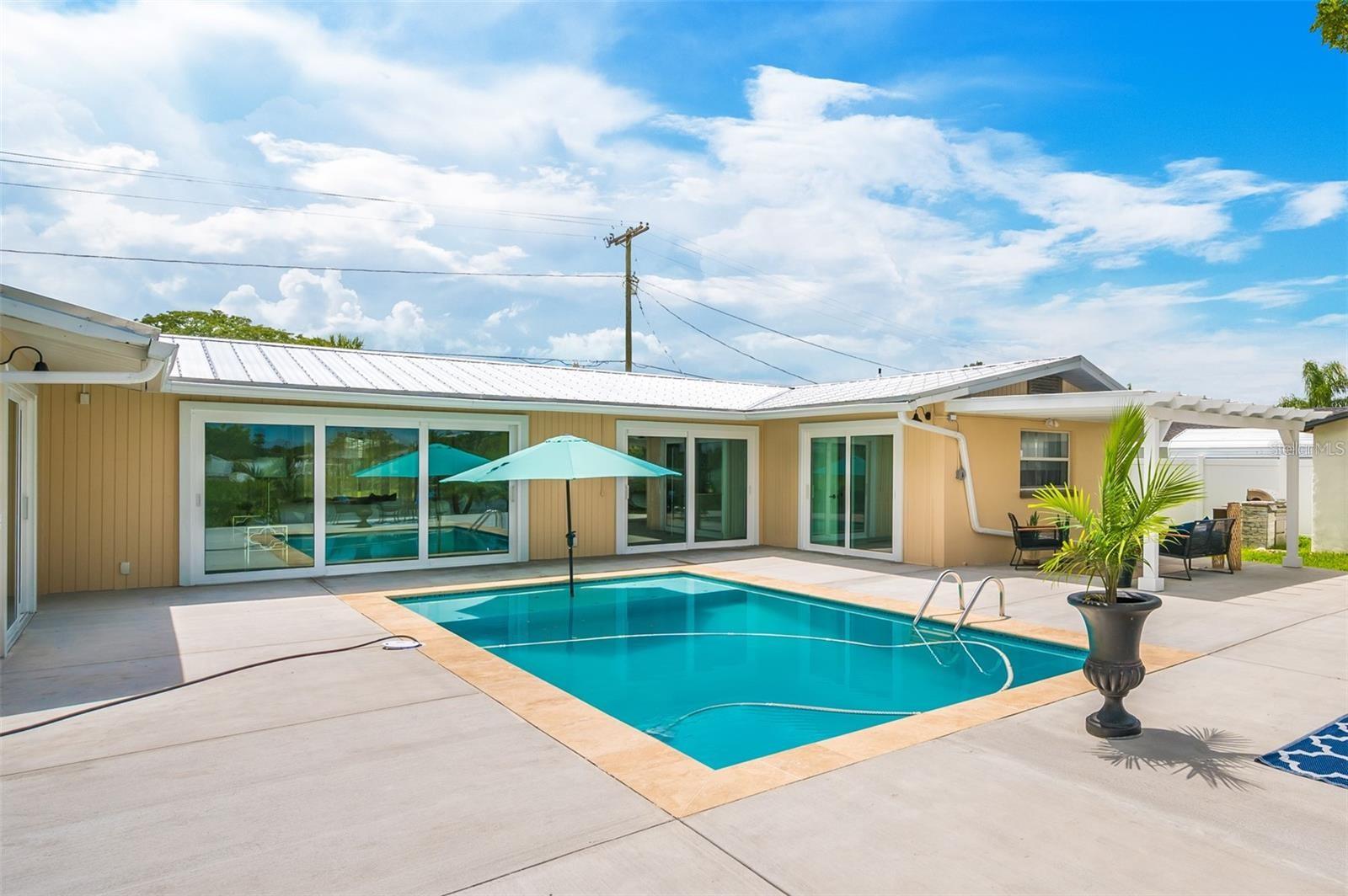 Image 26 of 37 For 469 Flamingo Drive