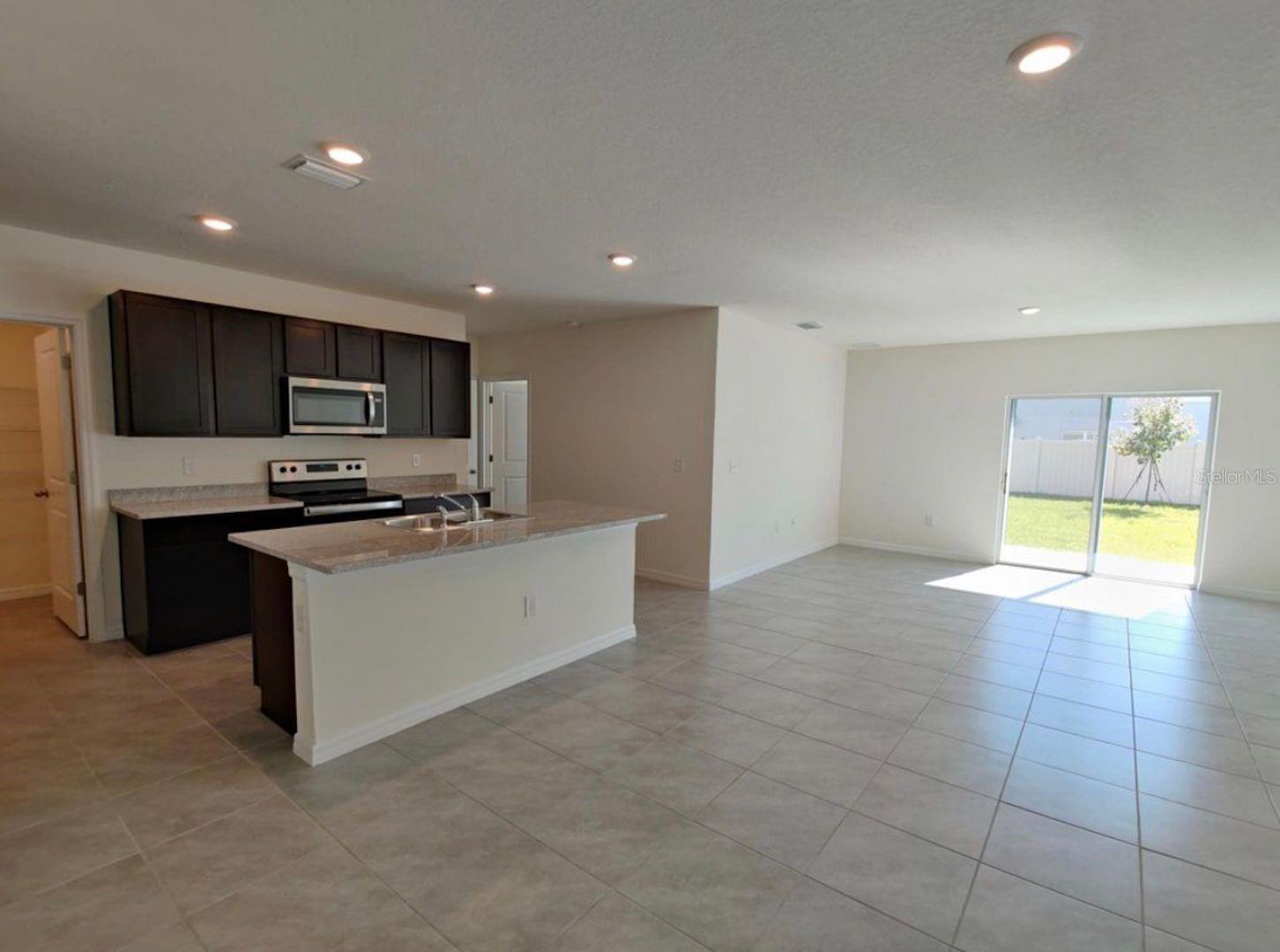 Image 4 of 32 For 34260 Jasper Stone Drive