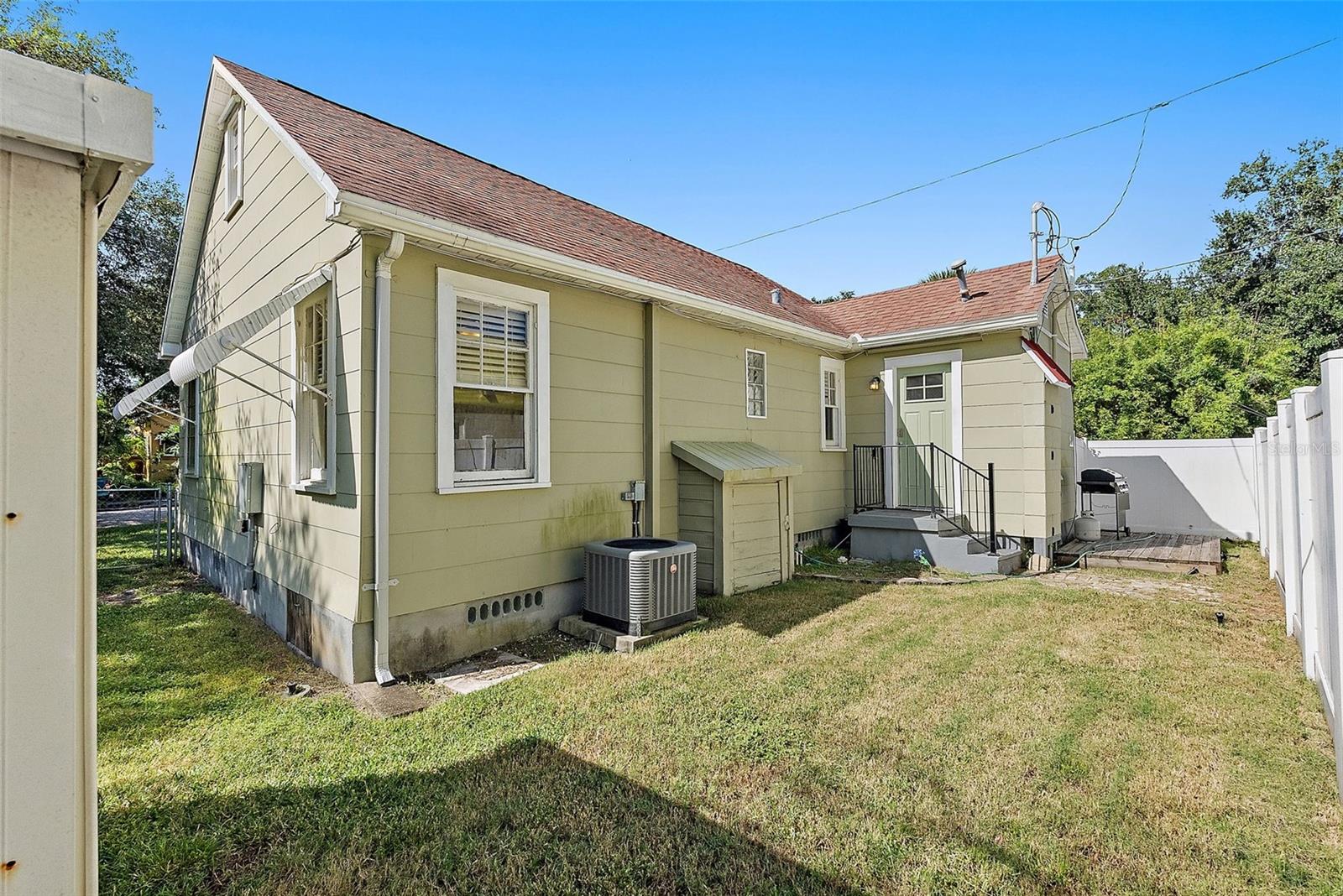 Image 24 of 25 For 769 Kirkwood Terrace N
