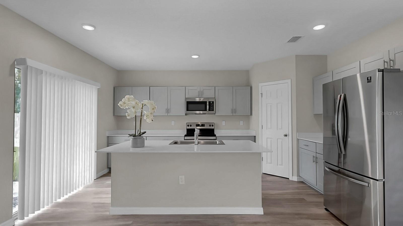 Image 13 of 72 For 13102 Zolo Springs Circle