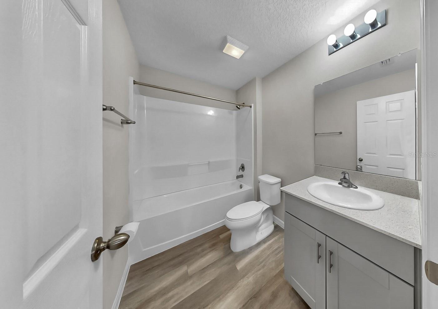 Image 40 of 72 For 13102 Zolo Springs Circle