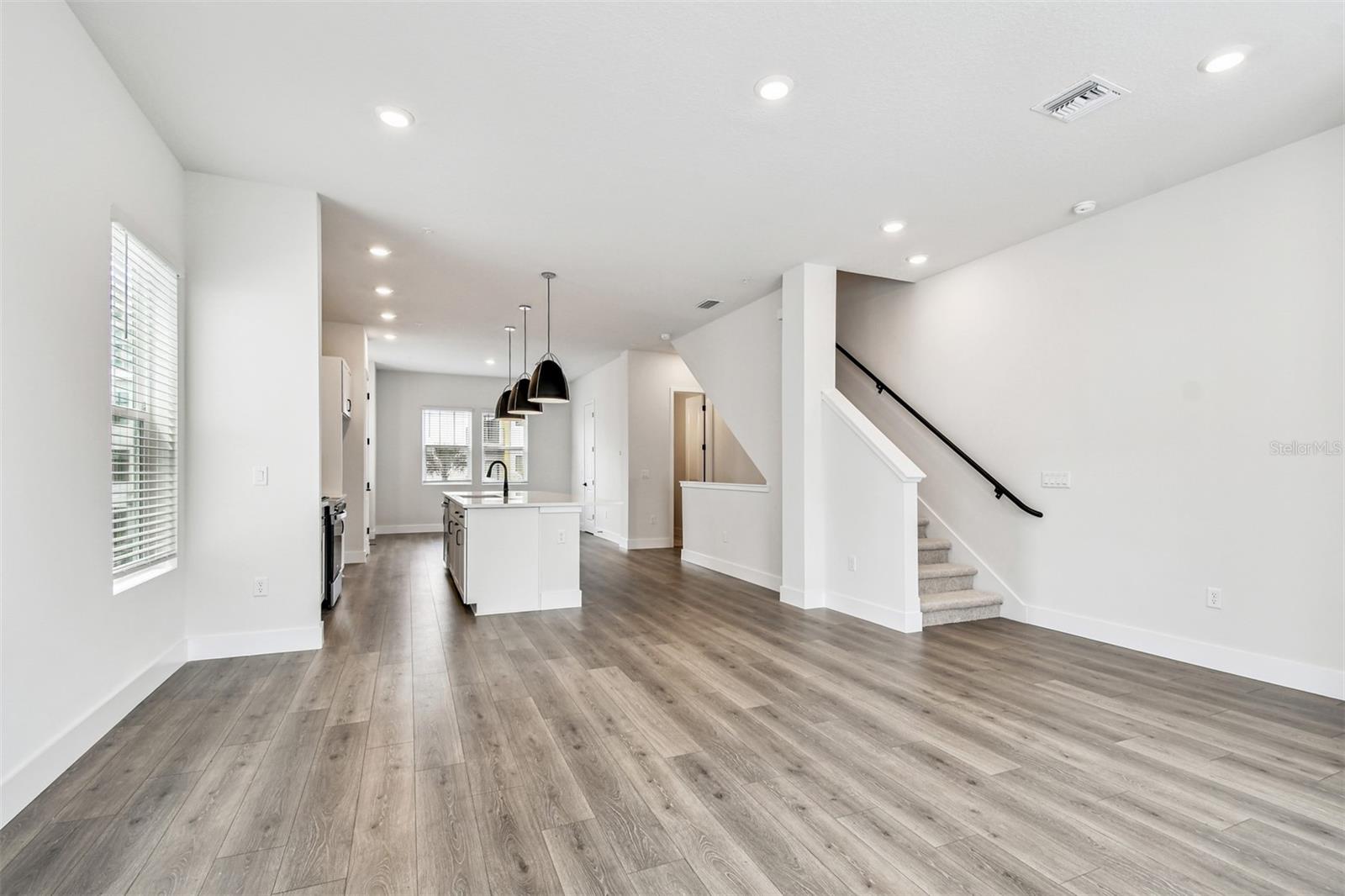Image 29 of 51 For 475 31st Way N