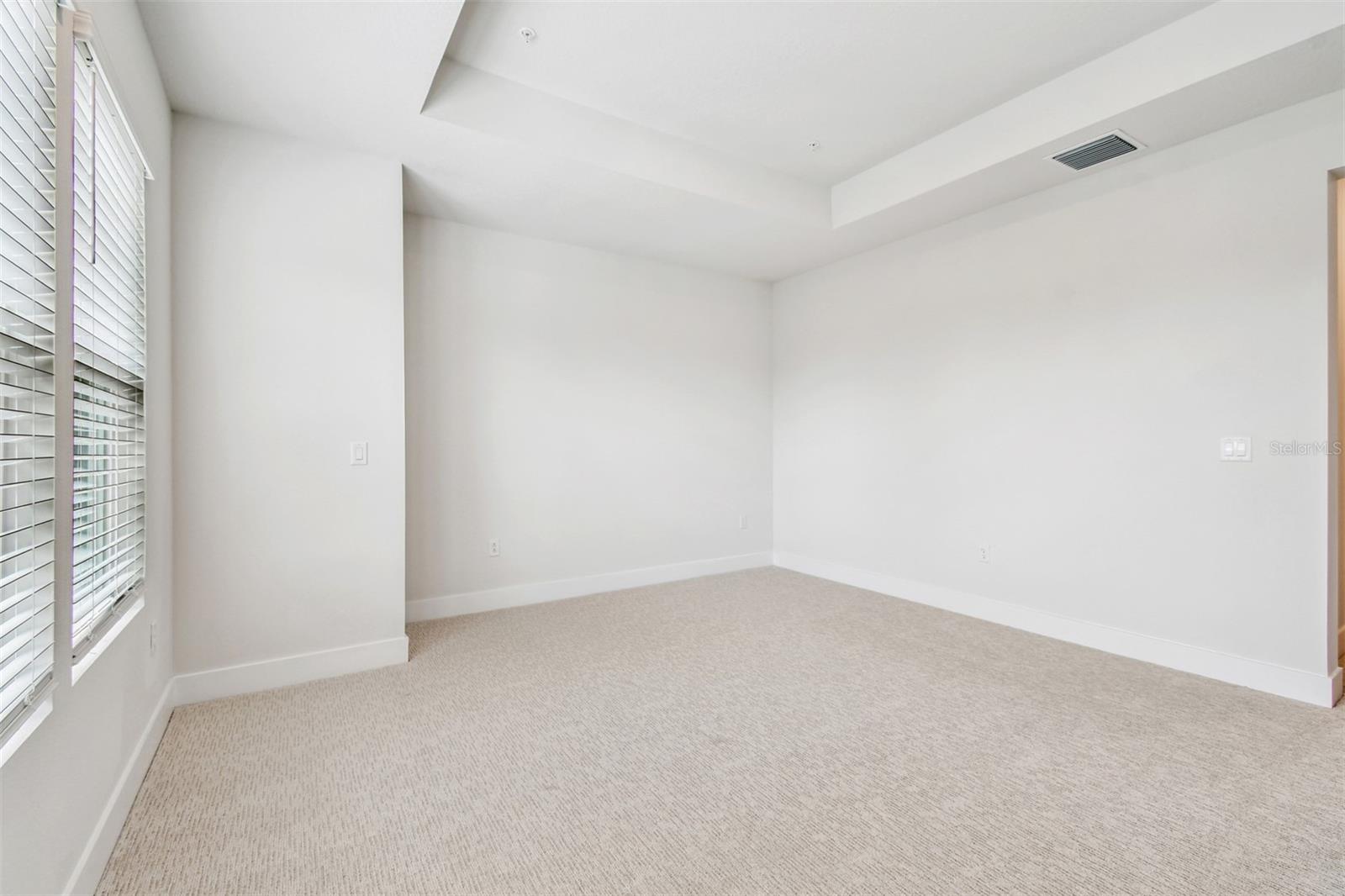 Image 44 of 51 For 475 31st Way N