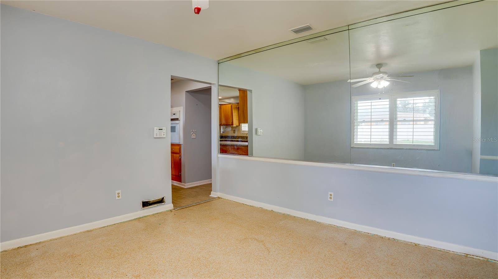 Image 18 of 46 For 1729 Kenilworth Drive