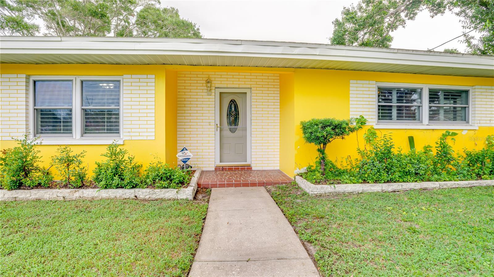 Image 3 of 46 For 1729 Kenilworth Drive