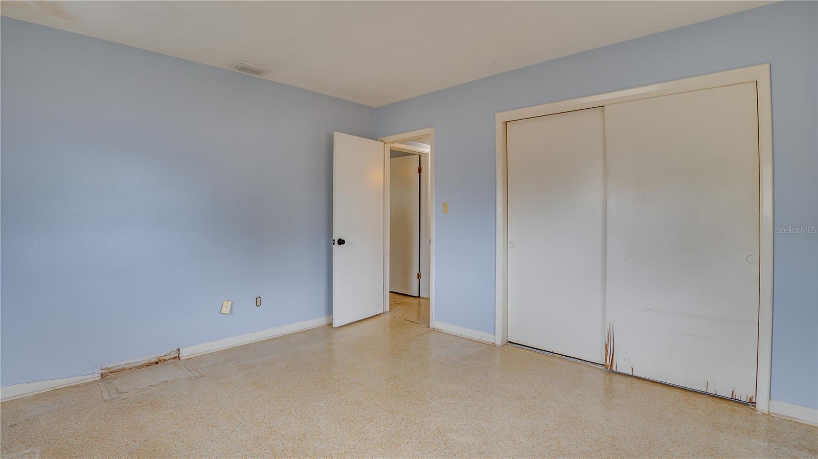 Image 32 of 46 For 1729 Kenilworth Drive