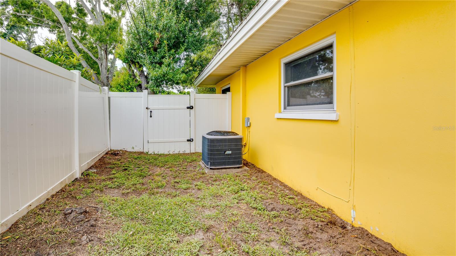 Image 40 of 46 For 1729 Kenilworth Drive