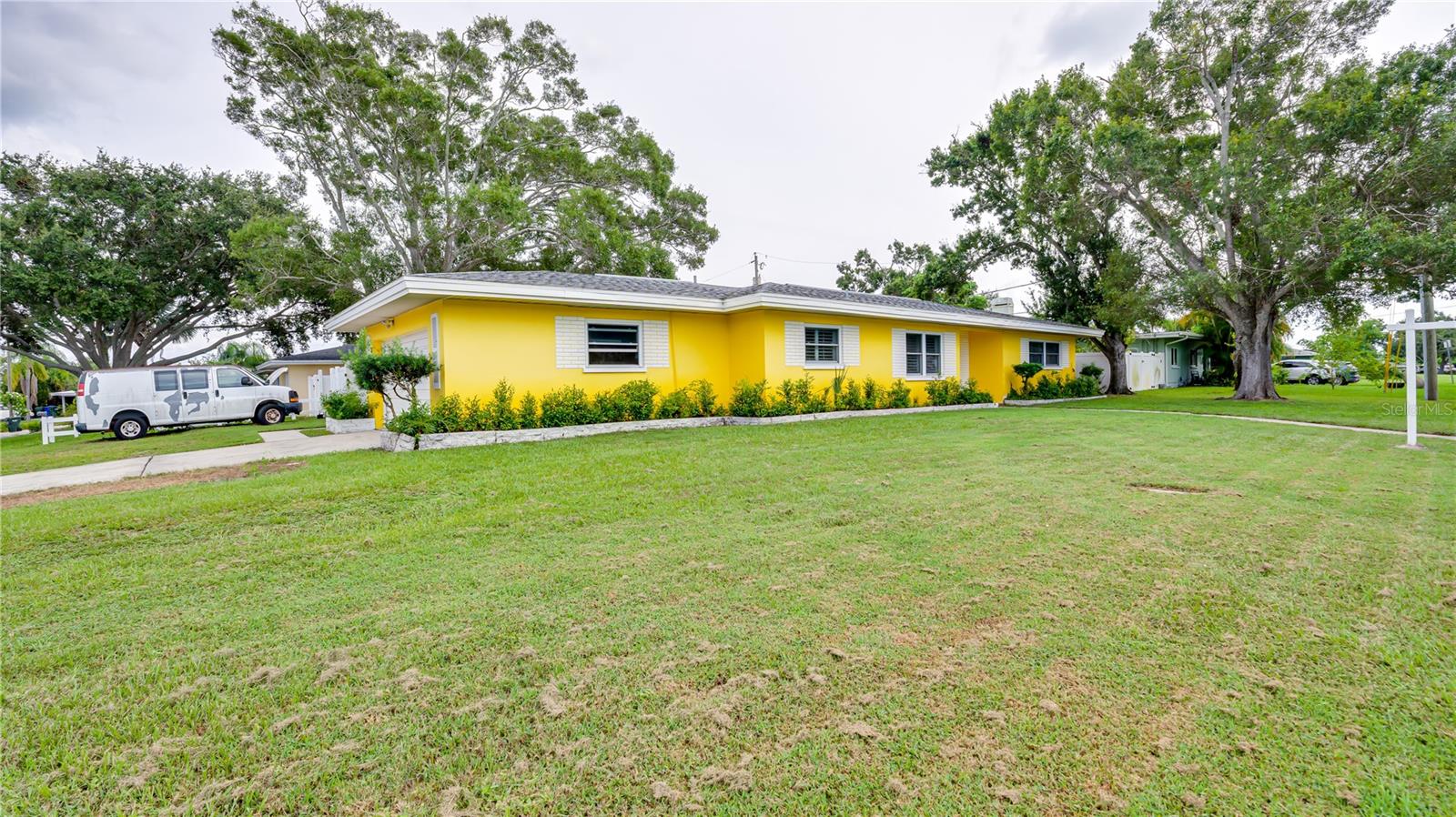 Image 8 of 46 For 1729 Kenilworth Drive