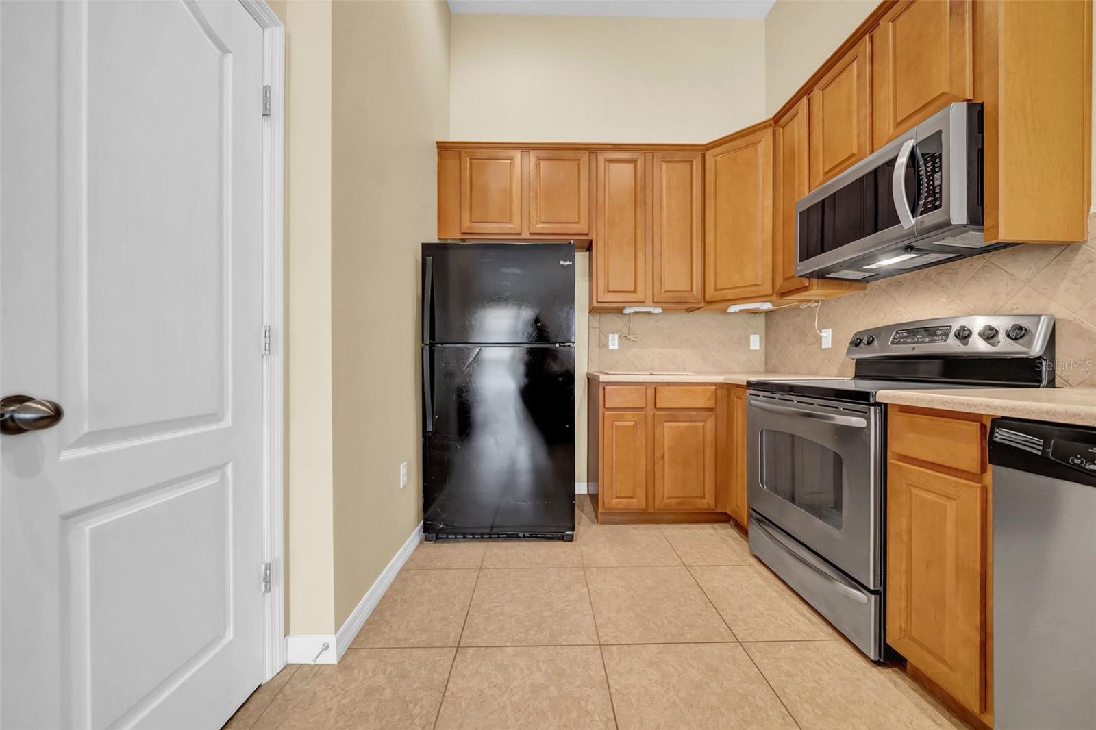 Image 12 of 43 For 7001 Interbay Boulevard 229