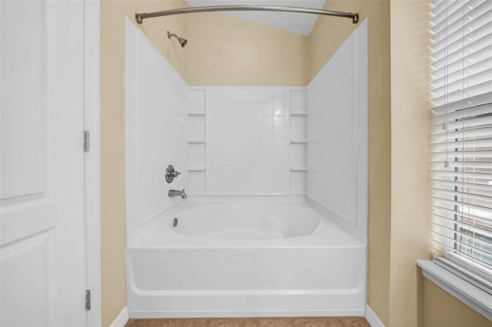 Image 24 of 43 For 7001 Interbay Boulevard 229