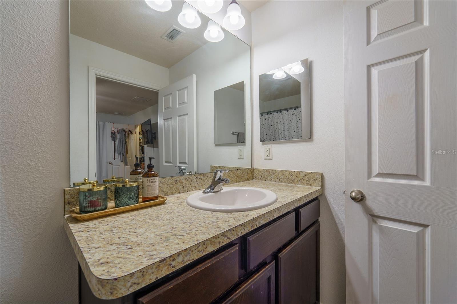 Image 24 of 31 For 3413 54th Street B
