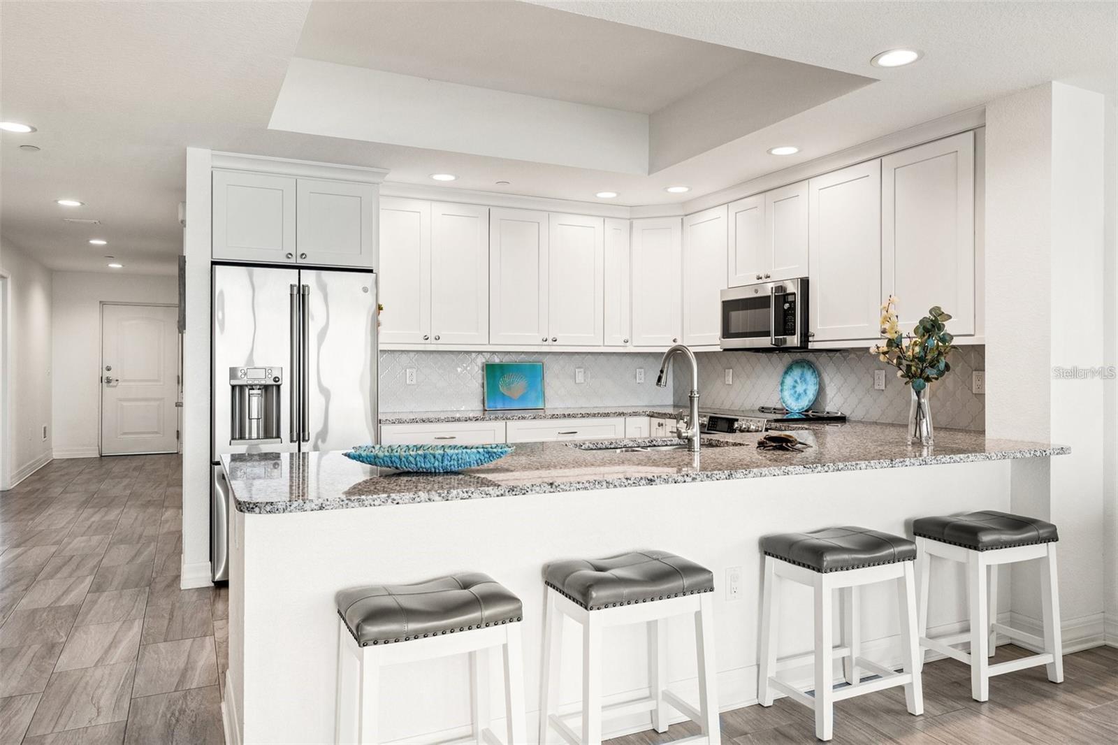 Image 17 of 55 For 706 Bayway Boulevard 301