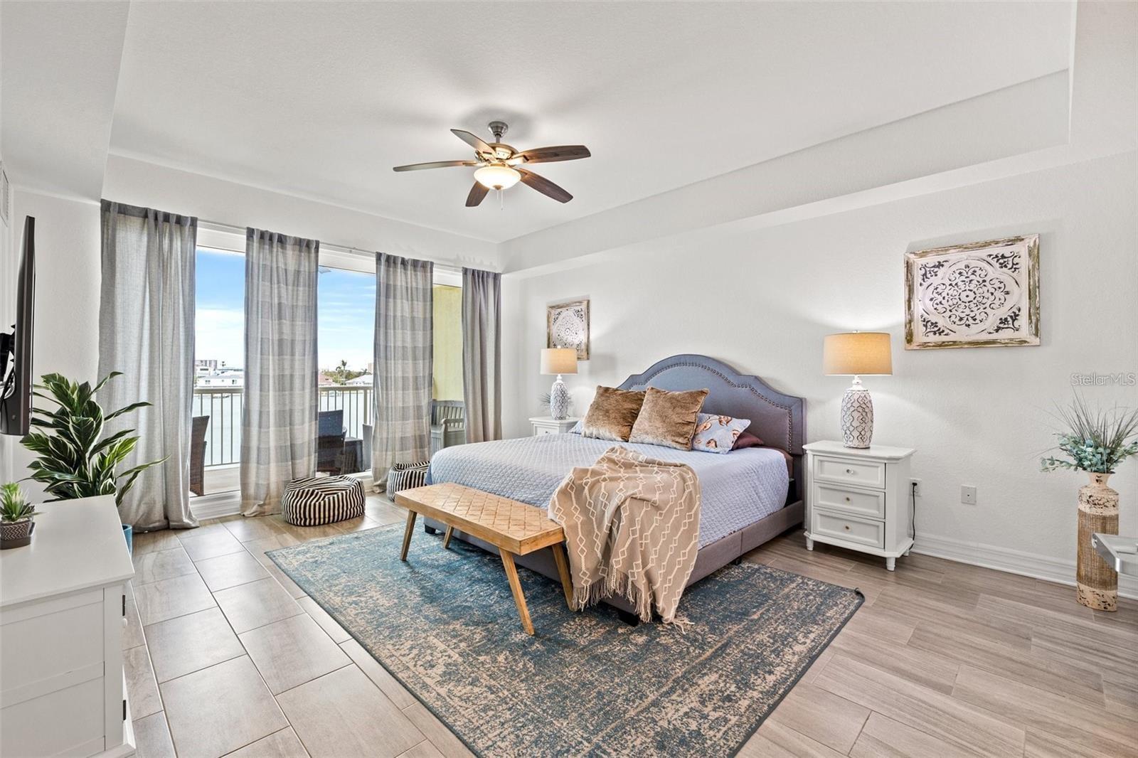 Image 24 of 55 For 706 Bayway Boulevard 301