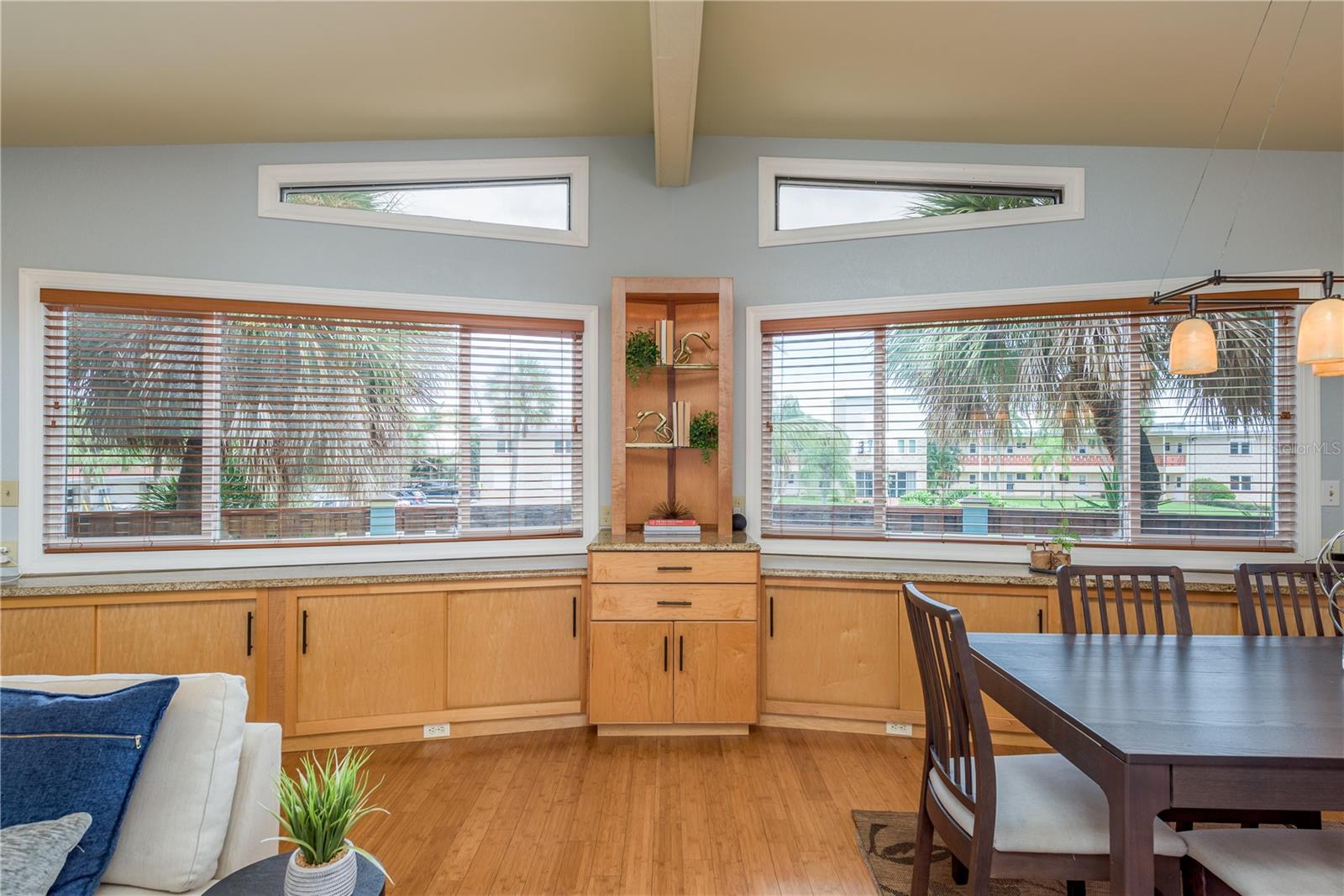 Image 13 of 63 For 2815 45th Street S