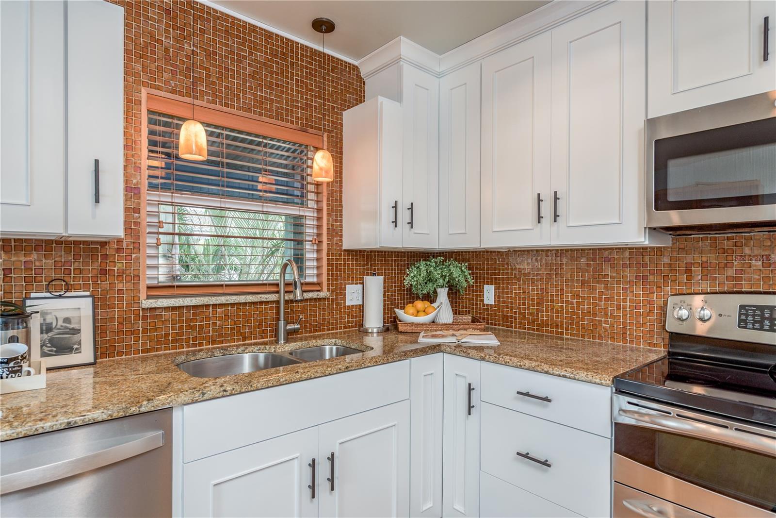 Image 17 of 63 For 2815 45th Street S