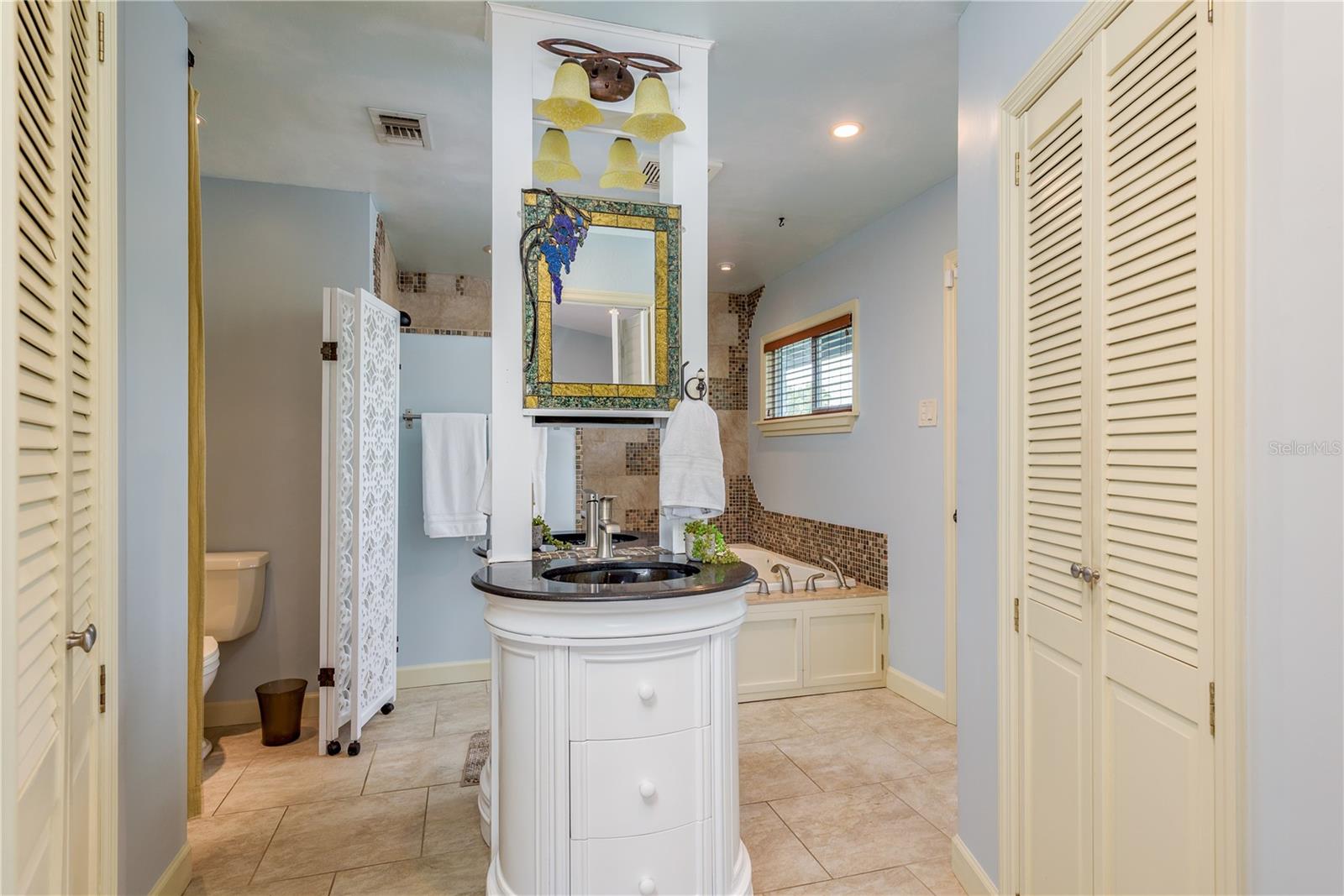 Image 20 of 63 For 2815 45th Street S