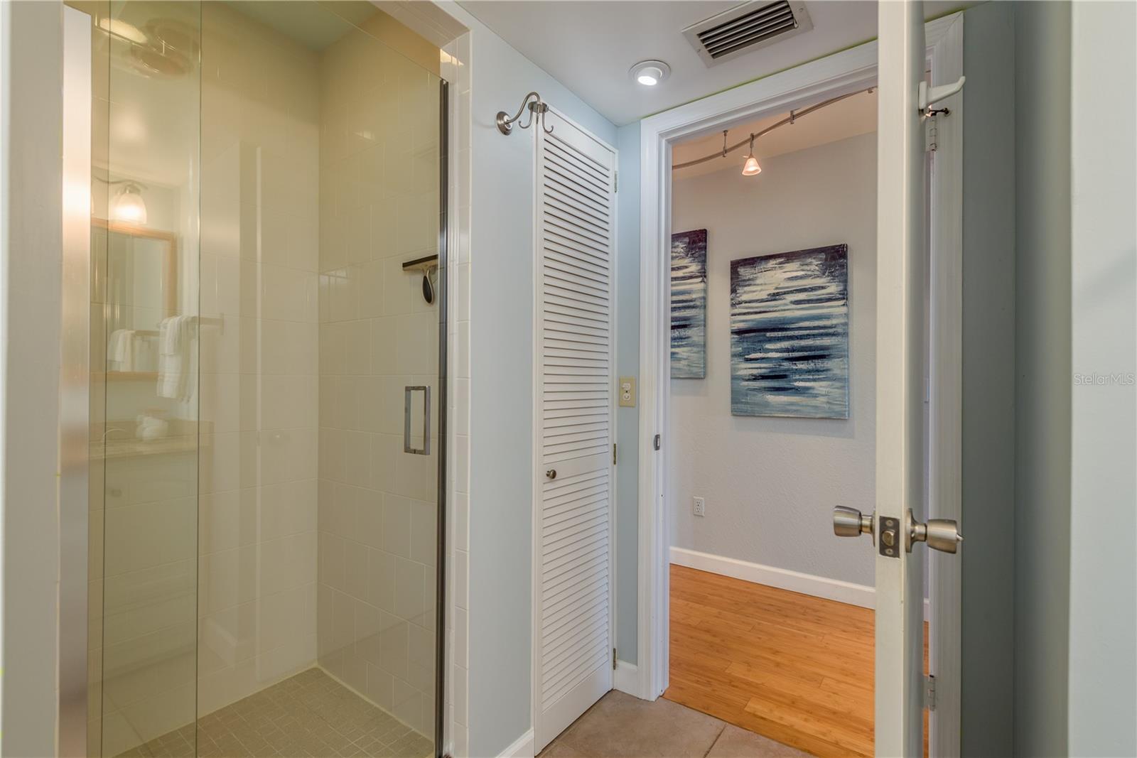 Image 27 of 63 For 2815 45th Street S