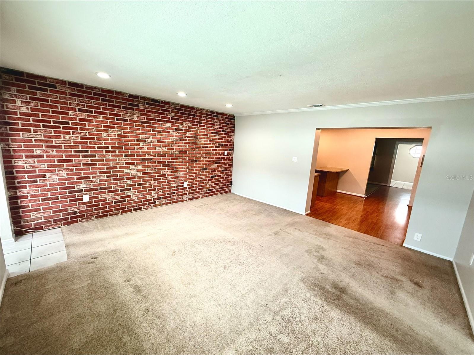 Image 9 of 30 For 6615 27th Street N