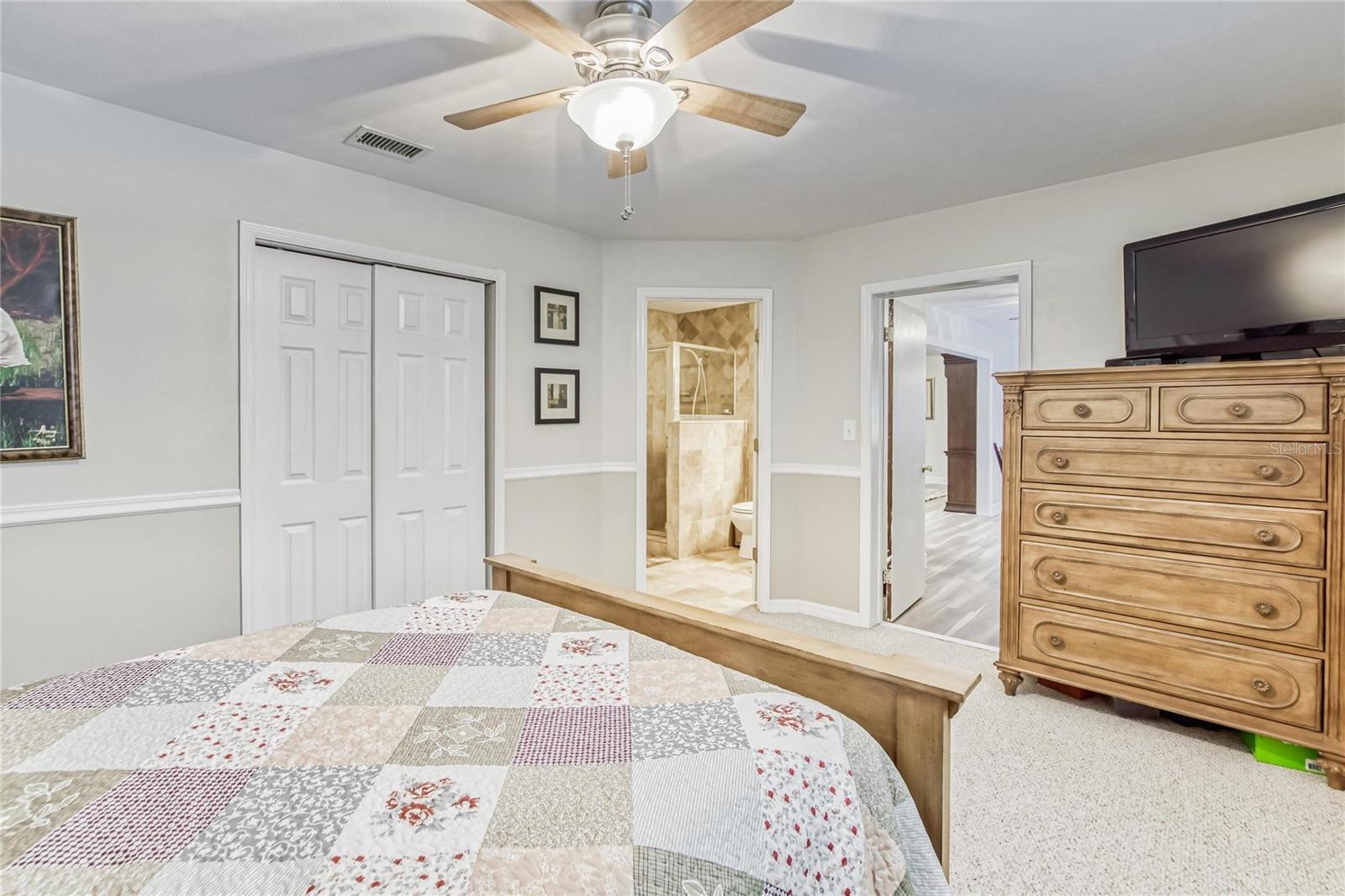 Image 24 of 40 For 207 Glendale Drive