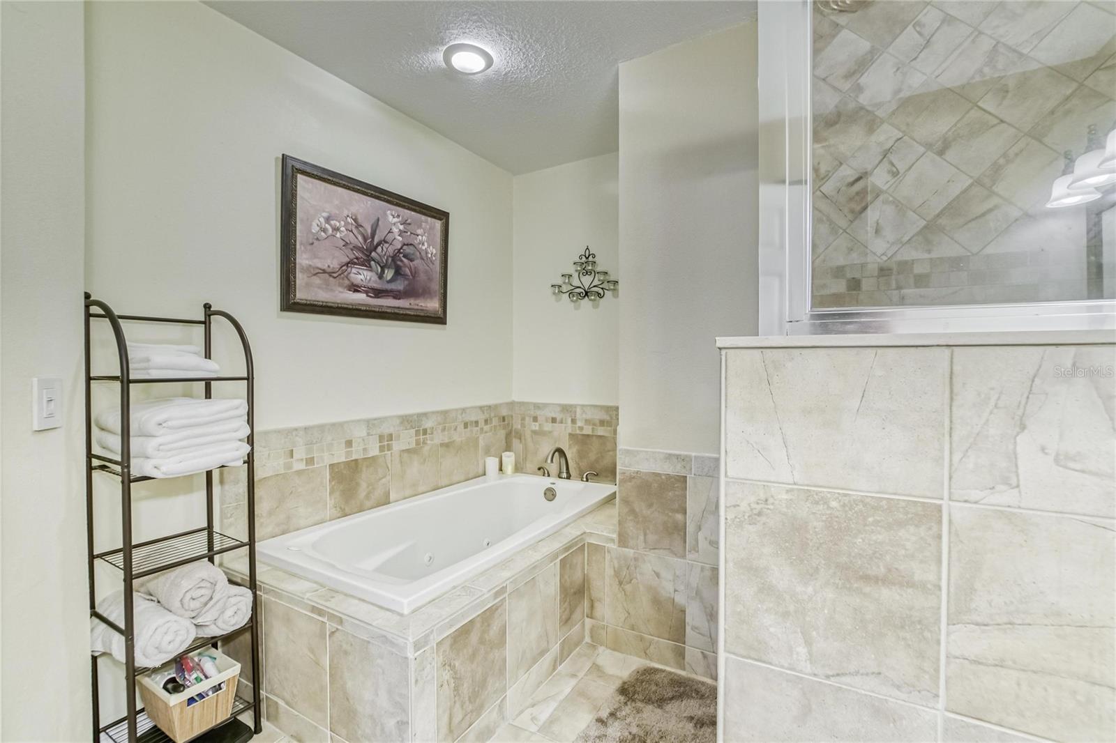 Image 26 of 40 For 207 Glendale Drive