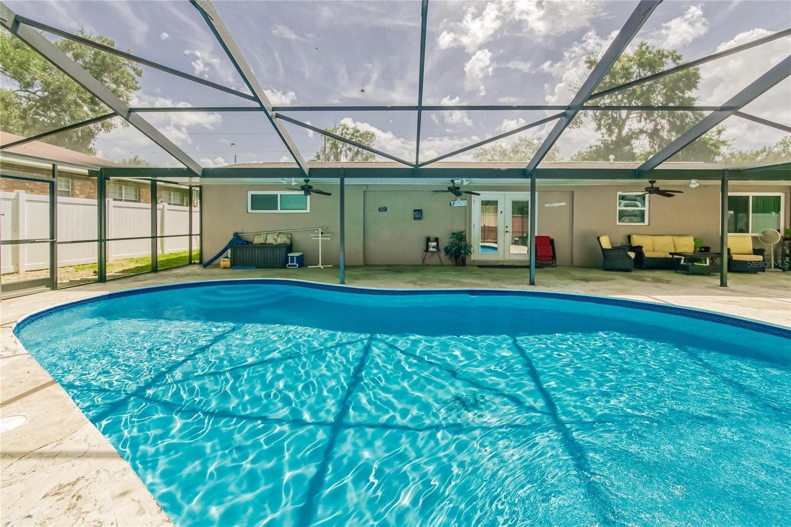 Image 35 of 40 For 207 Glendale Drive