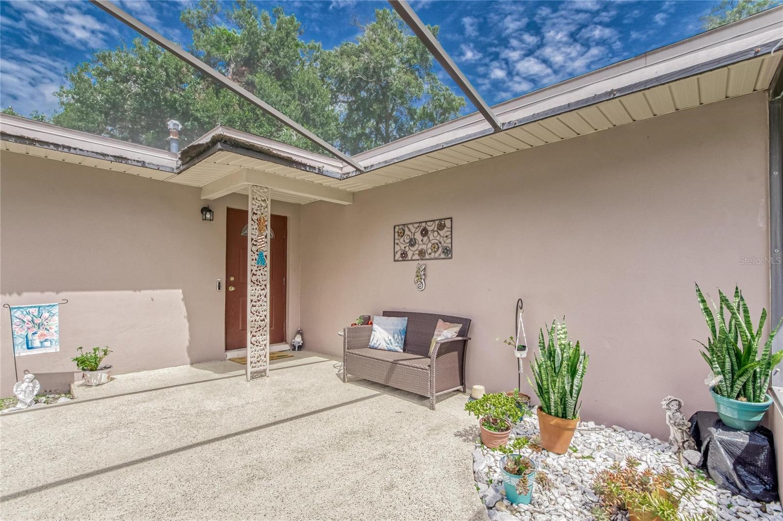 Image 5 of 40 For 207 Glendale Drive