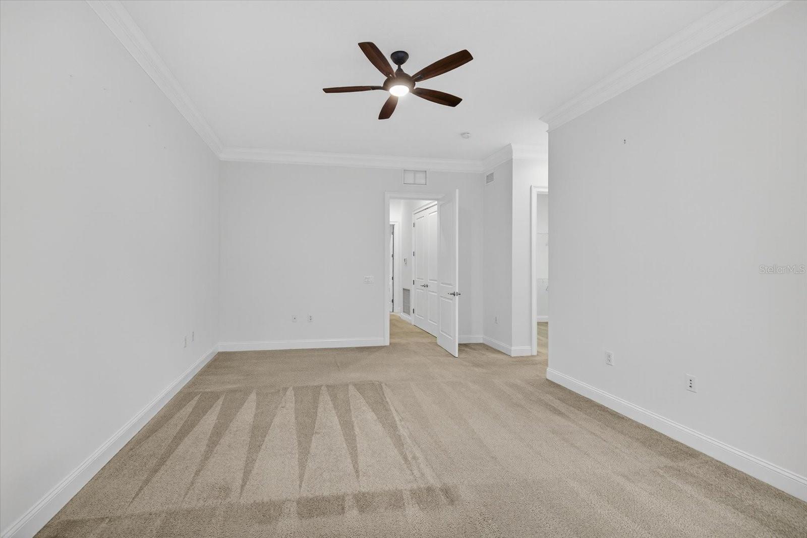 Image 17 of 47 For 195 Newbury Place N