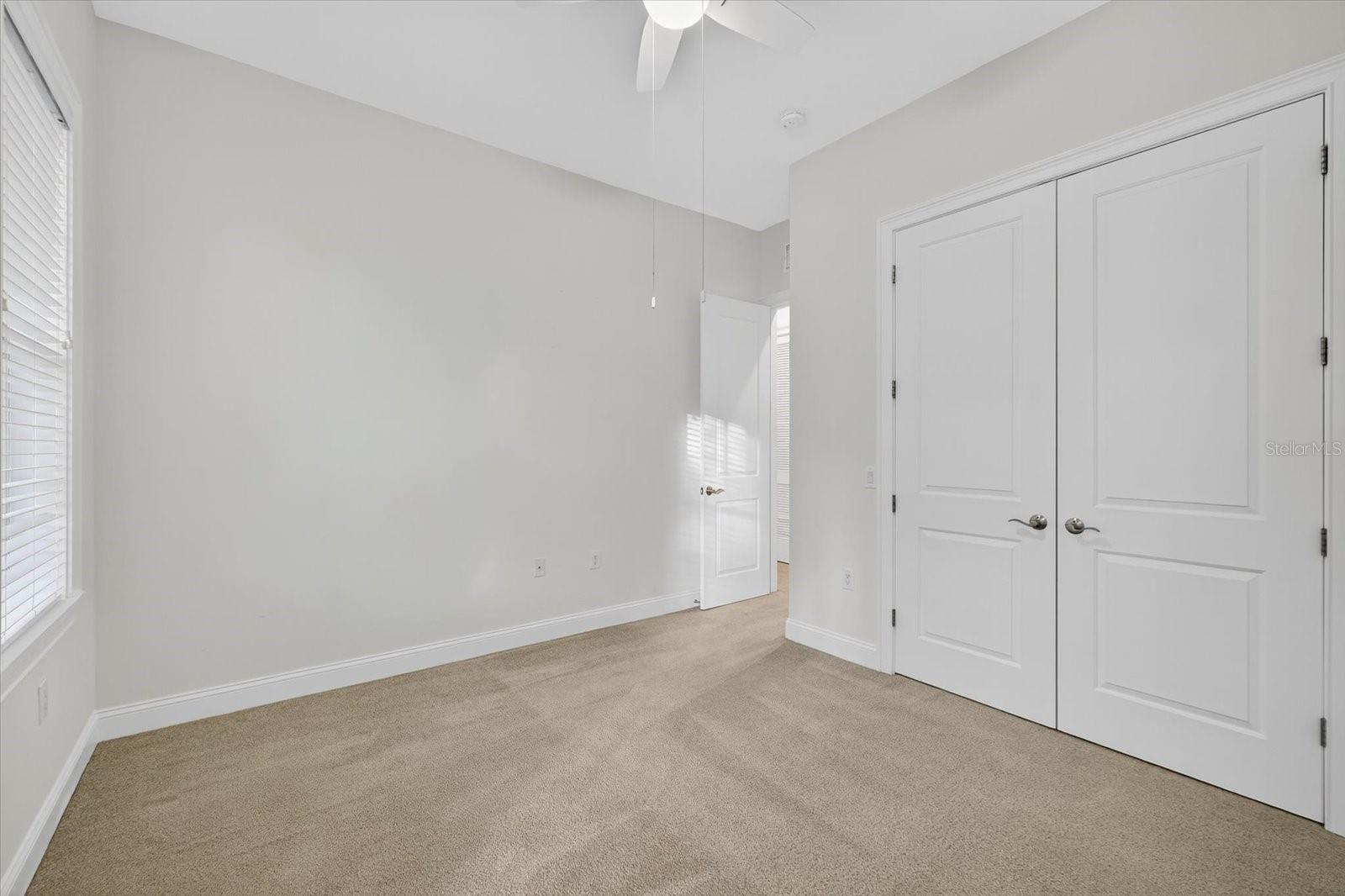 Image 22 of 47 For 195 Newbury Place N