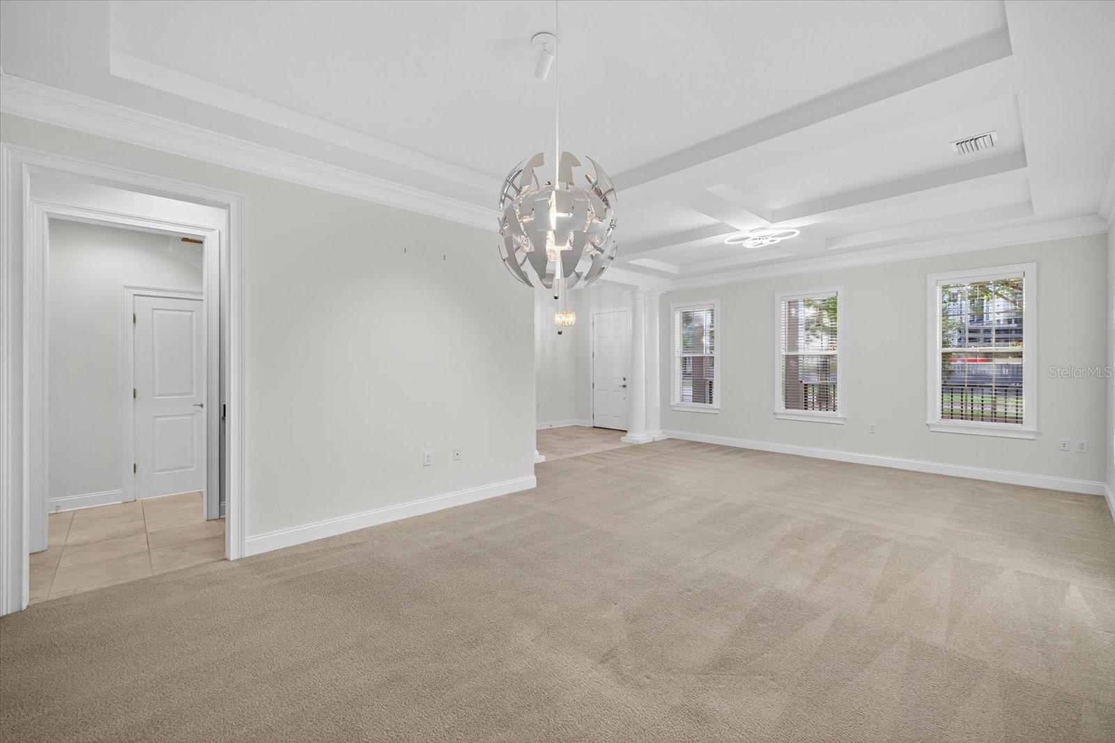 Image 8 of 47 For 195 Newbury Place N