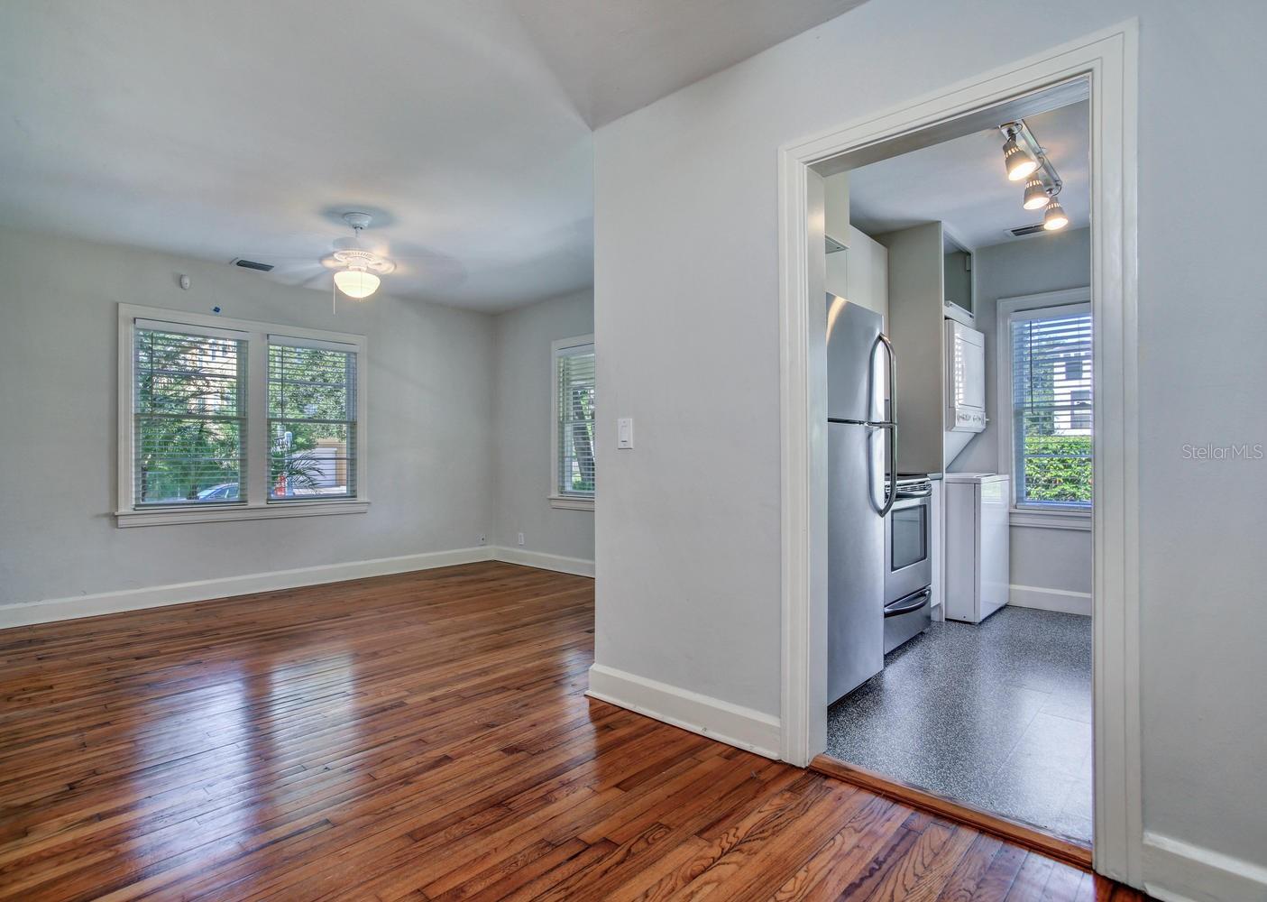 Image 12 of 52 For 404 Westland Avenue 1