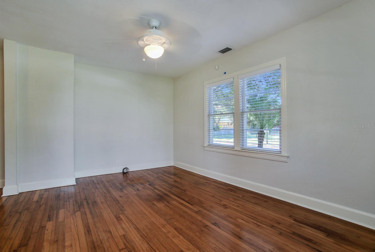 Image 5 of 52 For 404 Westland Avenue 1