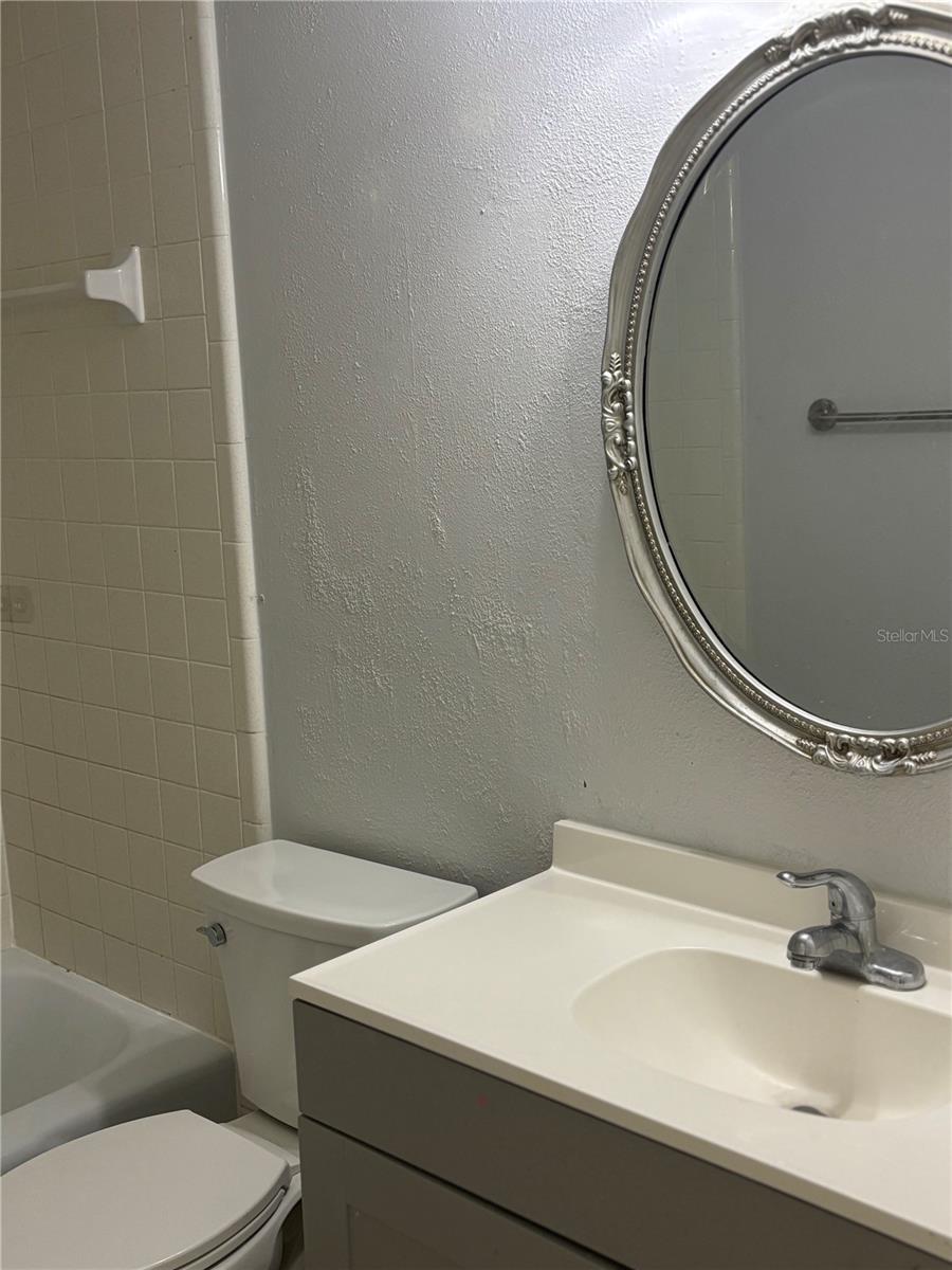 Image 7 of 7 For 6026 22nd Avenue N 6