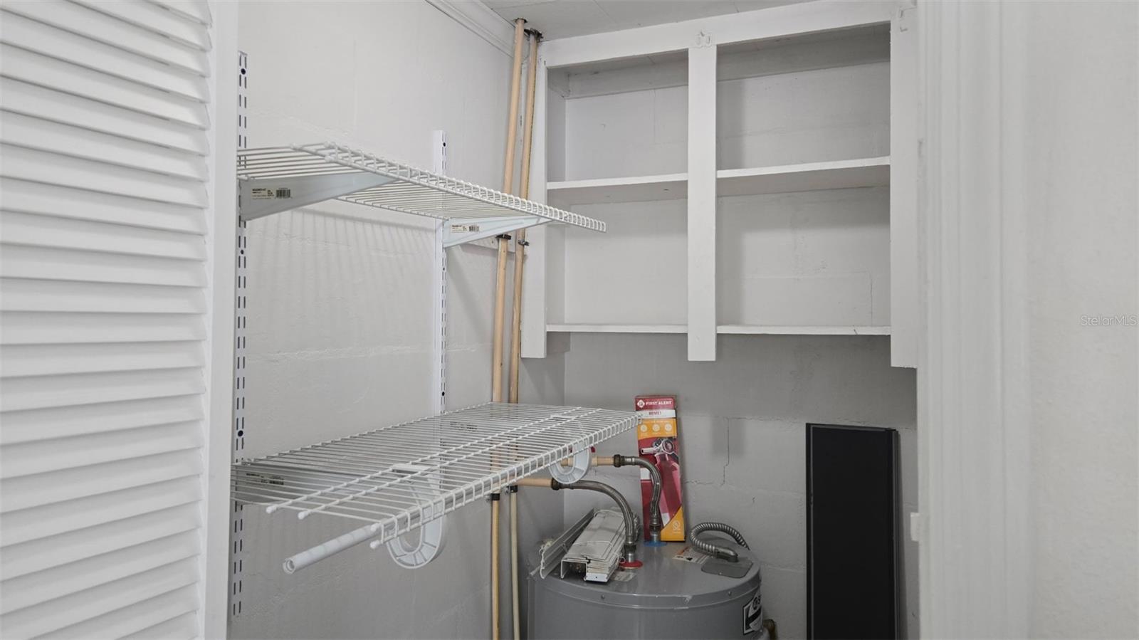 Listing photo id 5 for 38236 Fir Avenue 38240