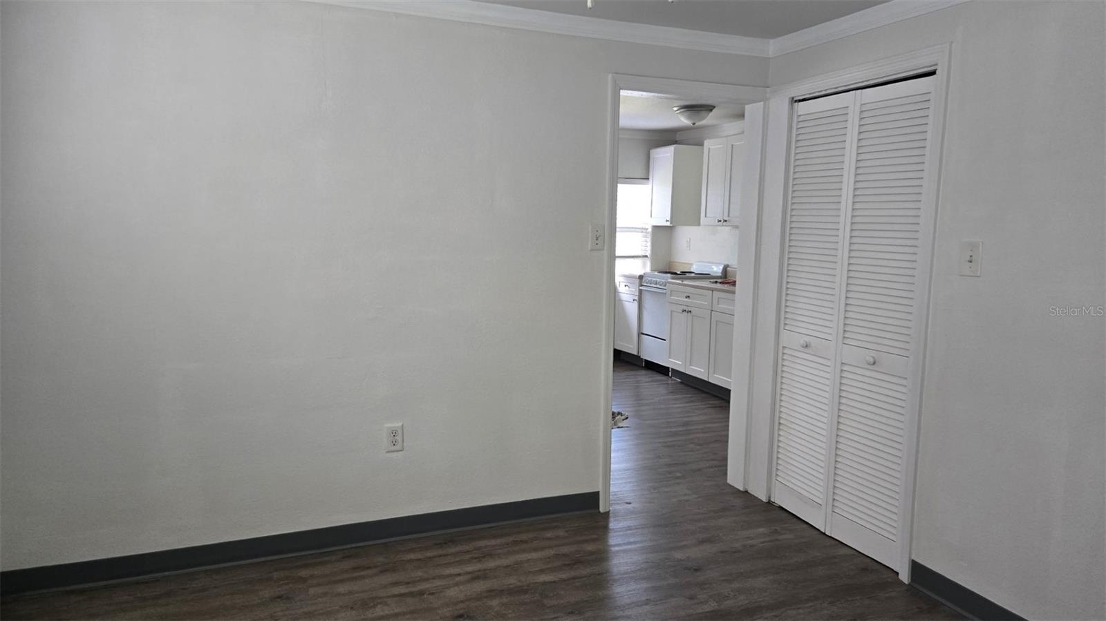 Listing photo id 6 for 38236 Fir Avenue 38240