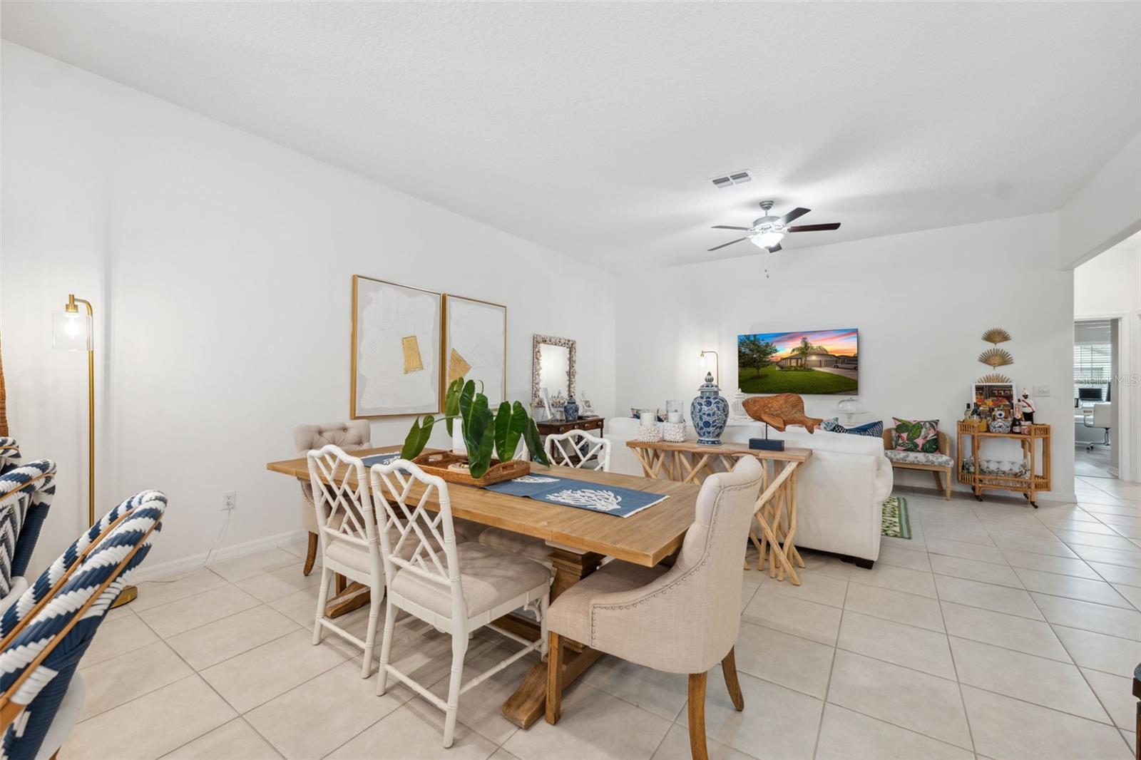Image 10 of 37 For 13990 Weddington Terrace
