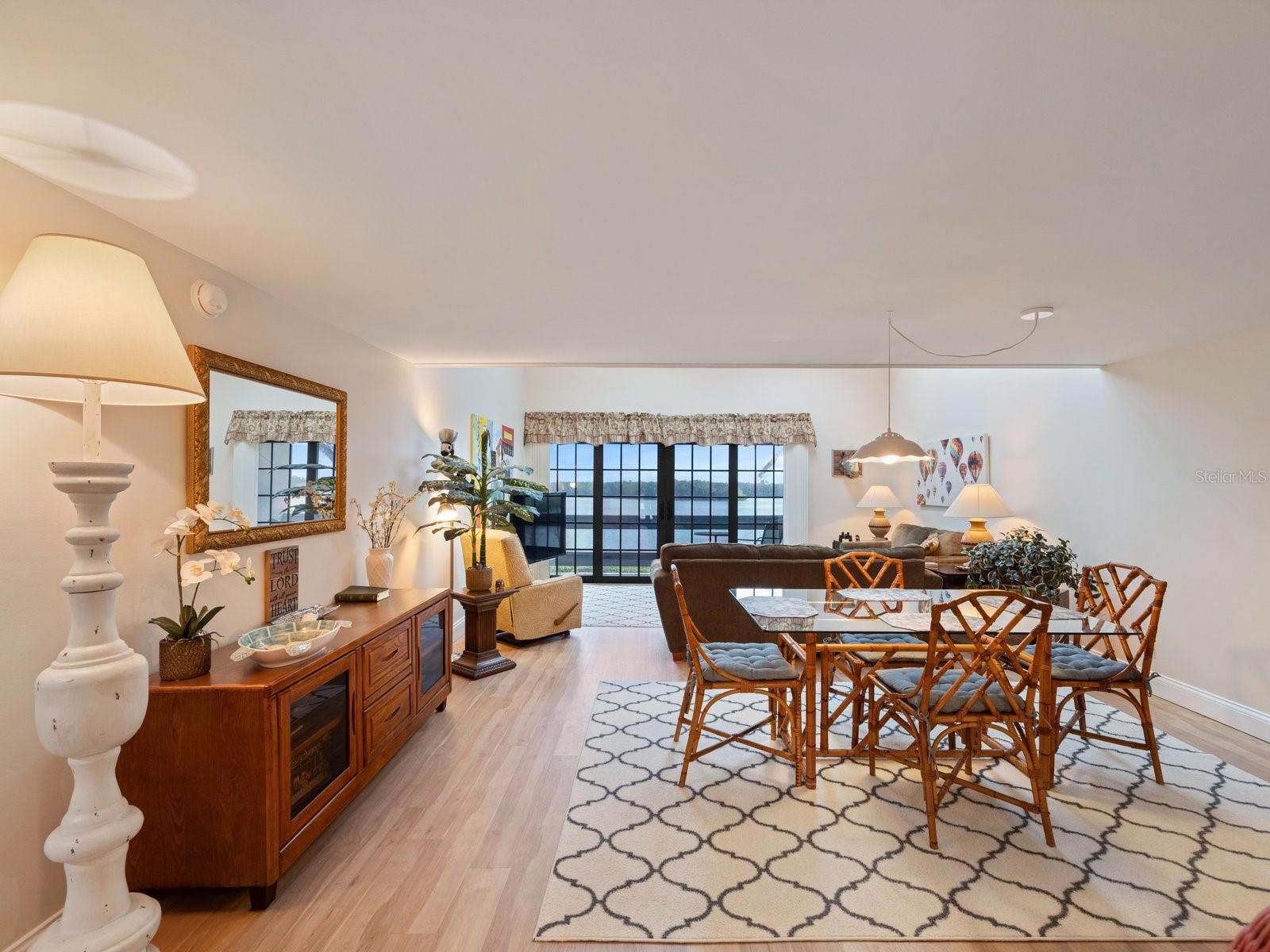 Image 21 of 54 For 1111 Bayshore Boulevard F6