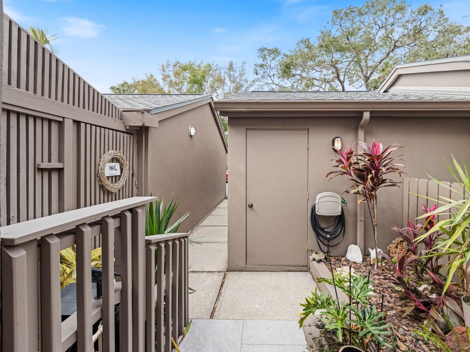 Image 4 of 54 For 1111 Bayshore Boulevard F6