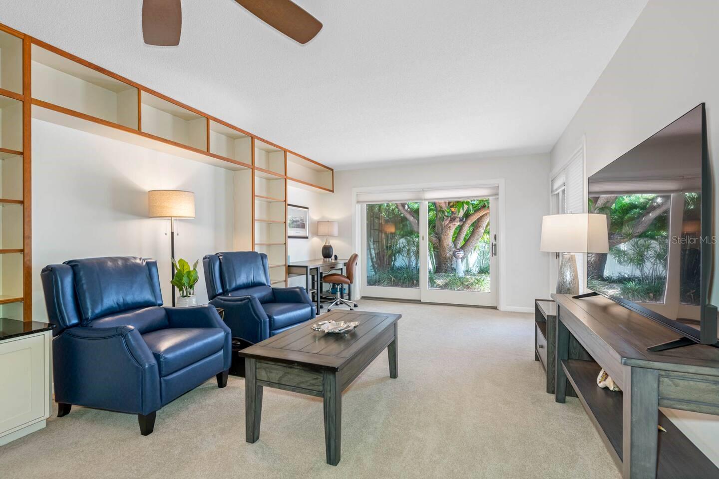 Listing photo id 9 for 487 Island Way