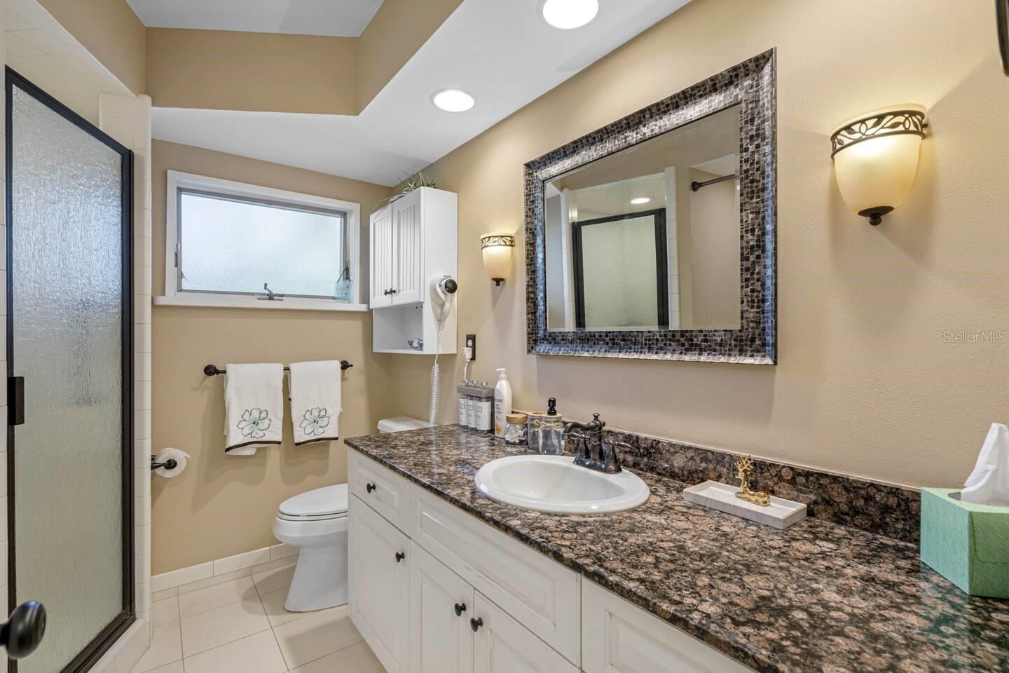 Listing photo id 12 for 487 Island Way