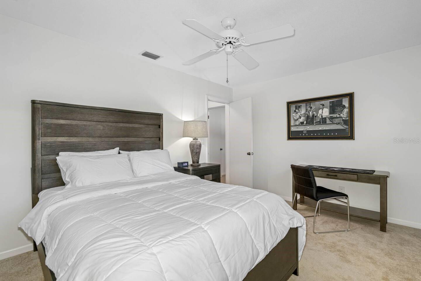 Listing photo id 16 for 487 Island Way