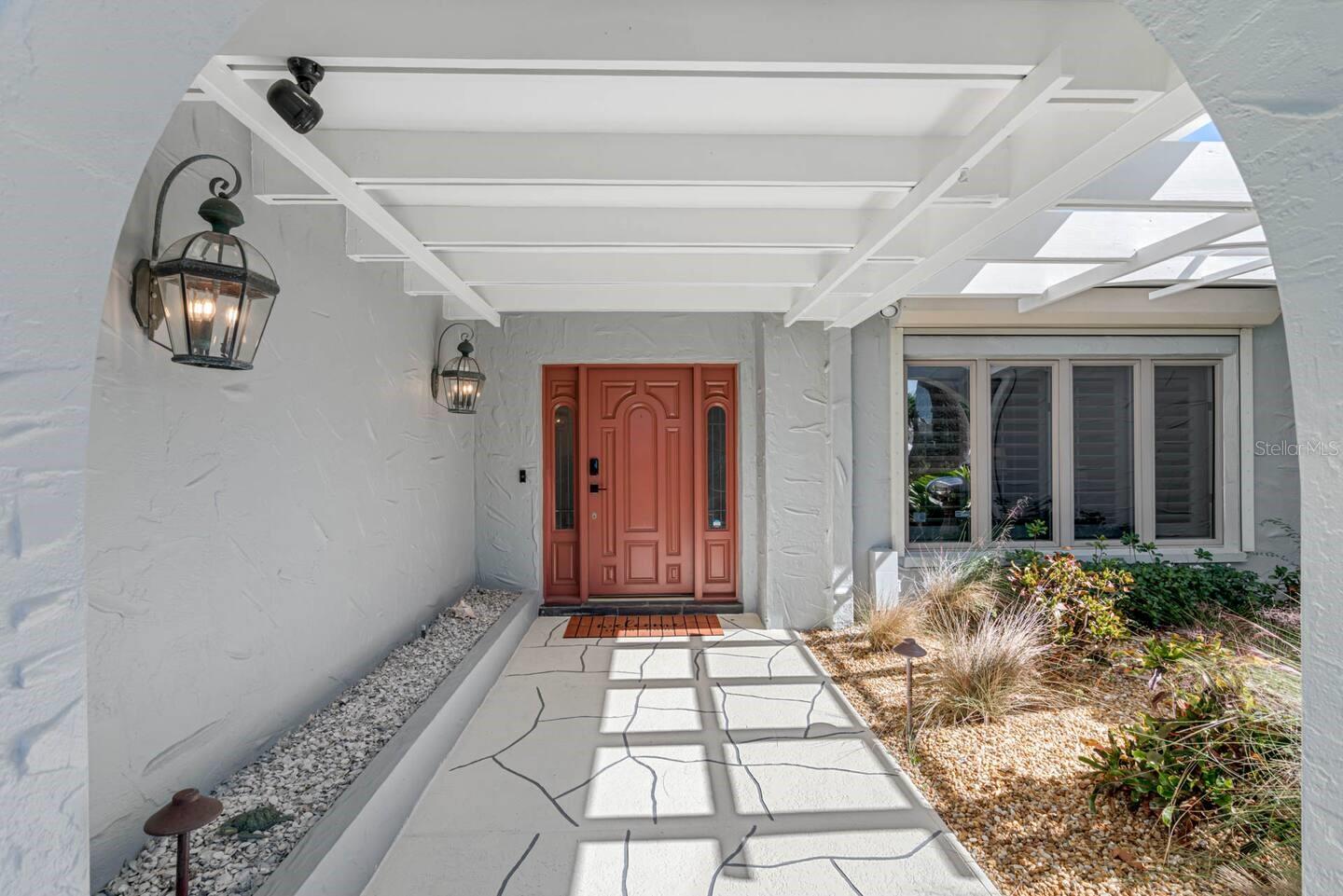 Listing photo id 0 for 487 Island Way