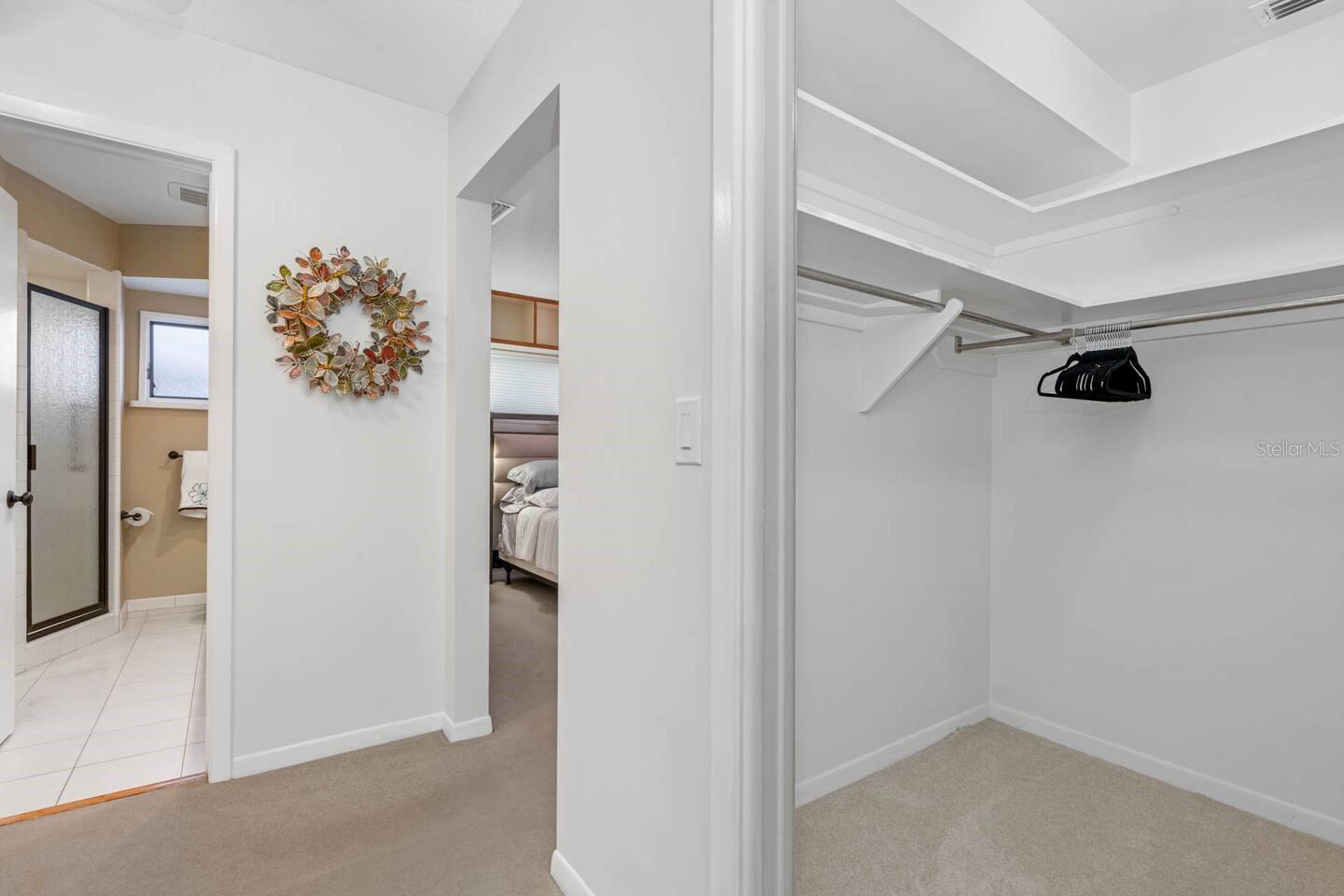 Listing photo id 18 for 487 Island Way