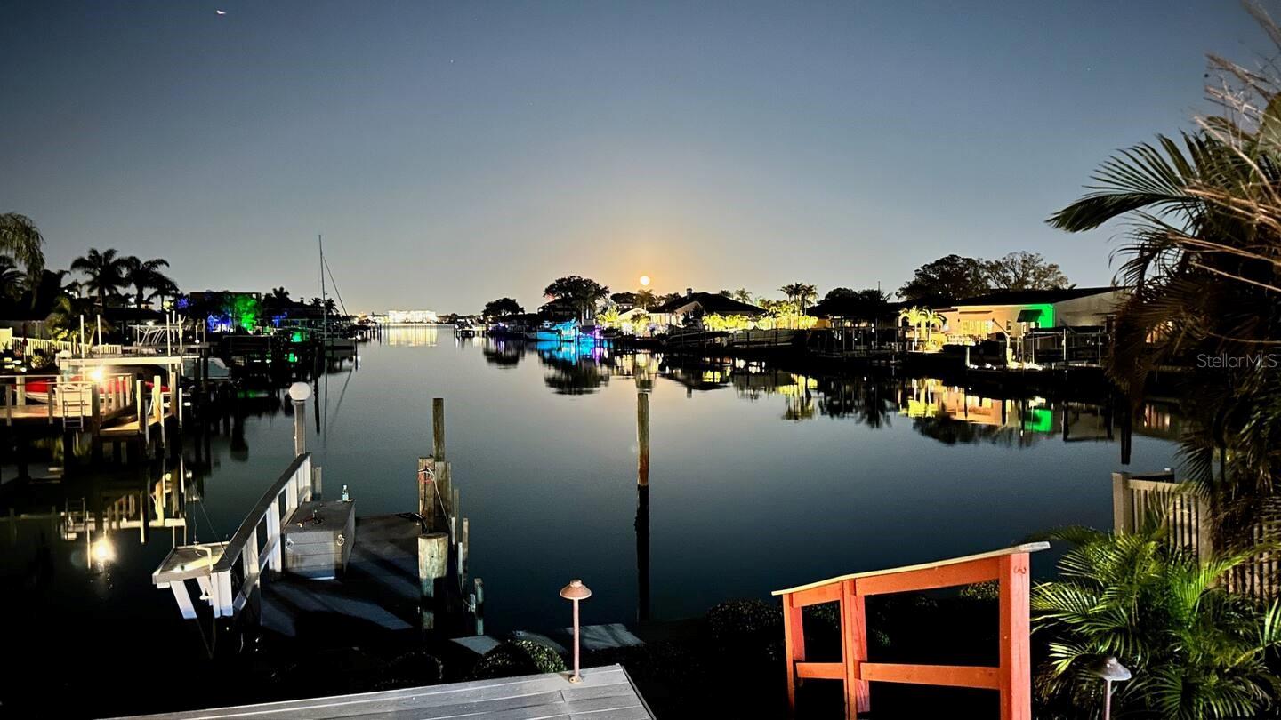 Listing photo id 31 for 487 Island Way