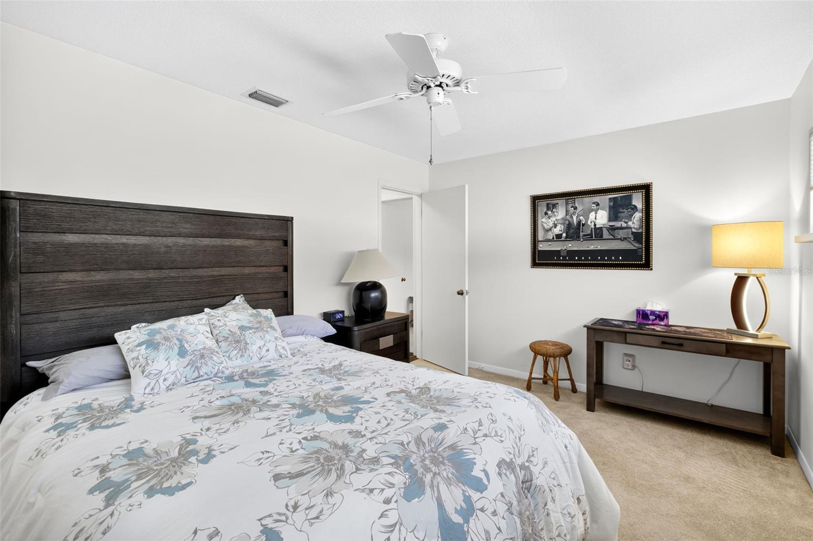 Listing photo id 34 for 487 Island Way