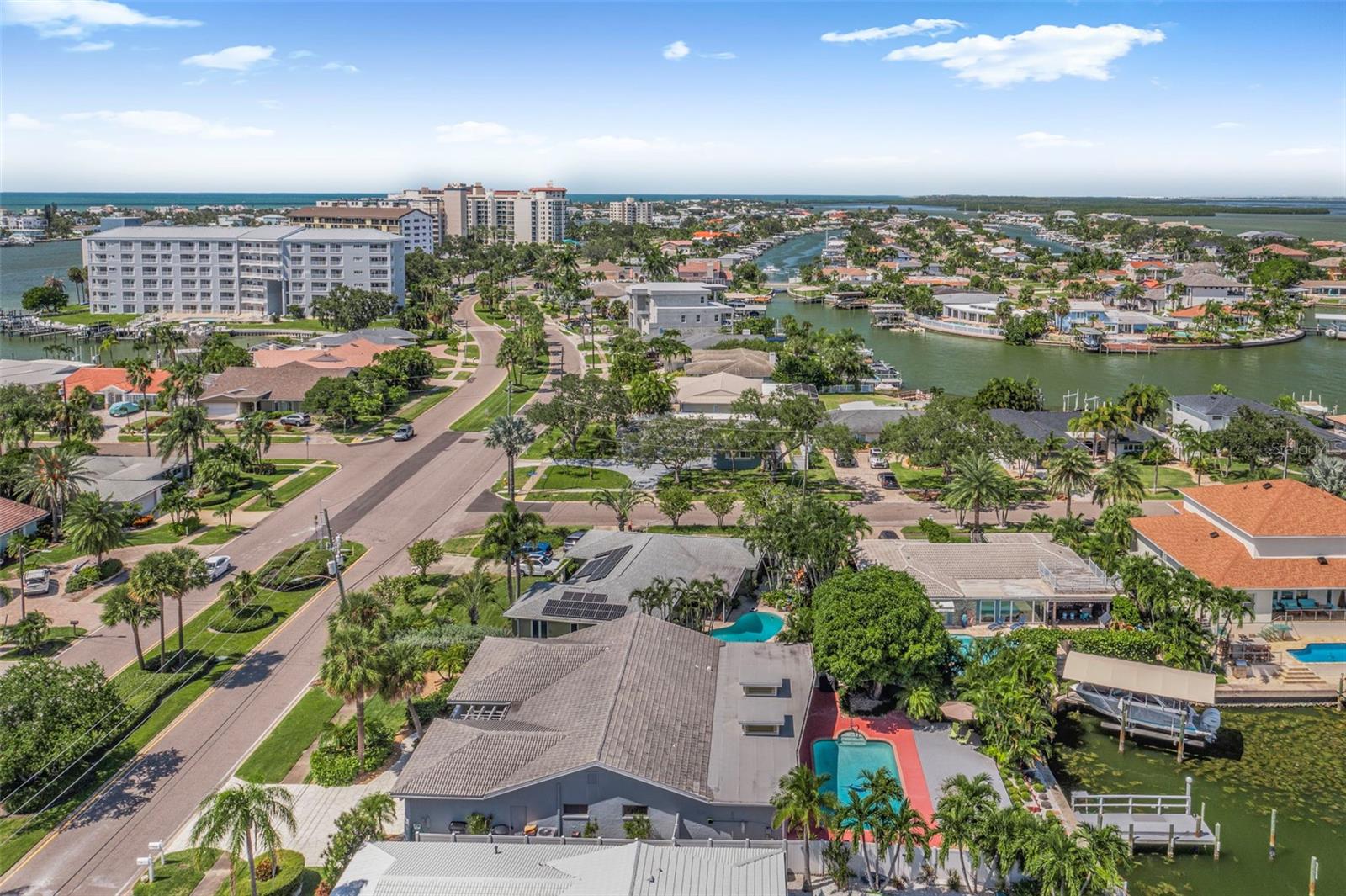 Listing photo id 47 for 487 Island Way
