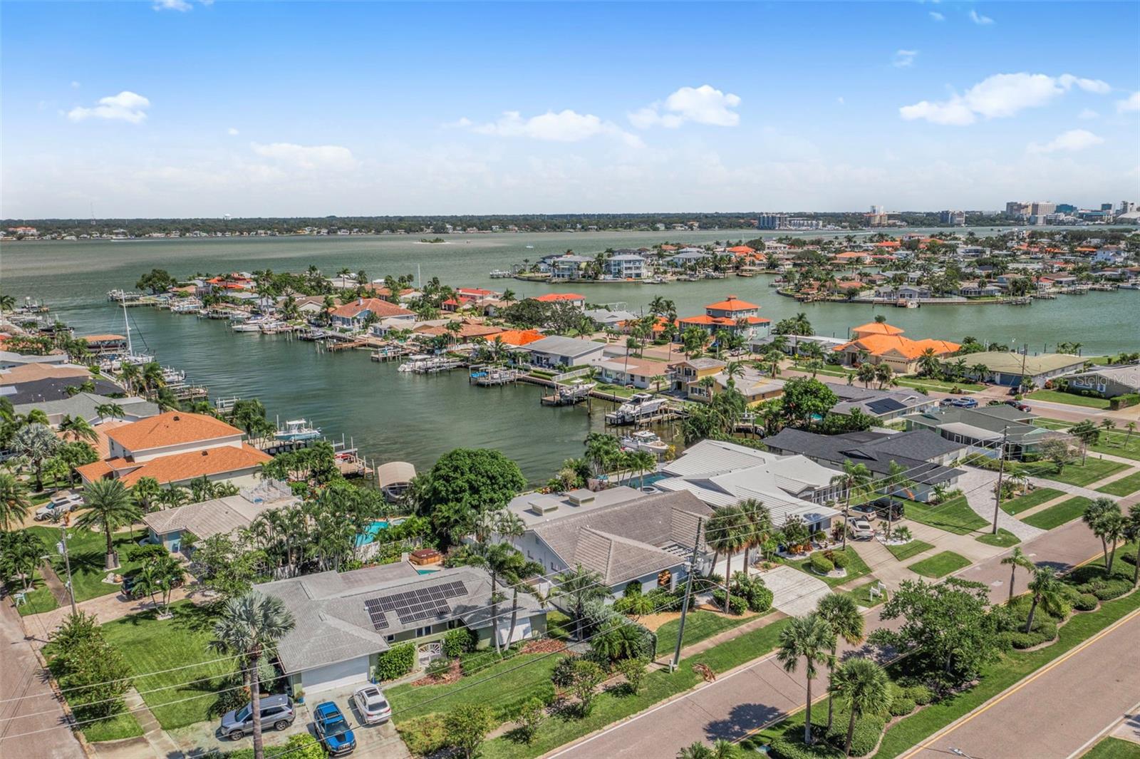 Listing photo id 48 for 487 Island Way