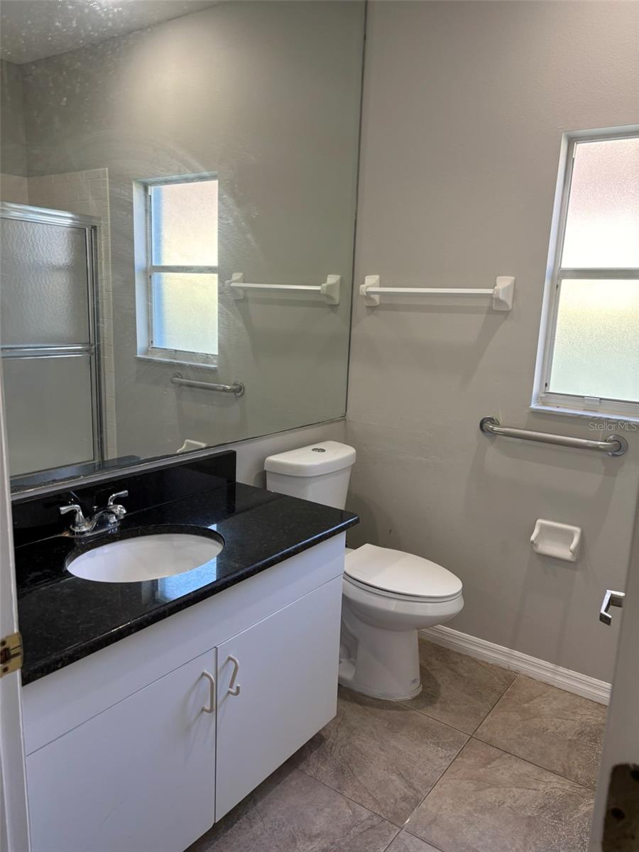 Image 33 of 37 For 16512 Blenheim Drive
