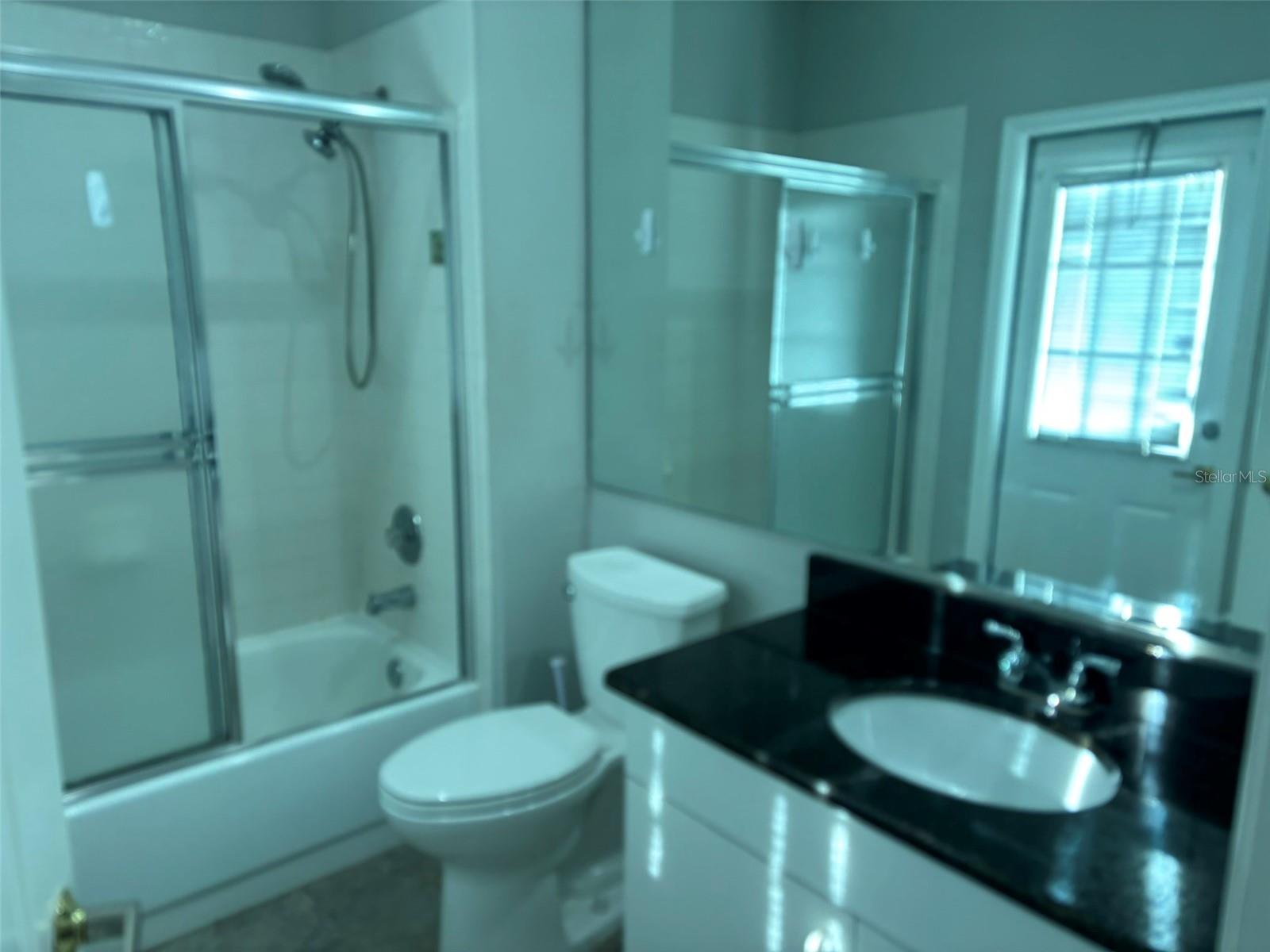 Image 36 of 37 For 16512 Blenheim Drive
